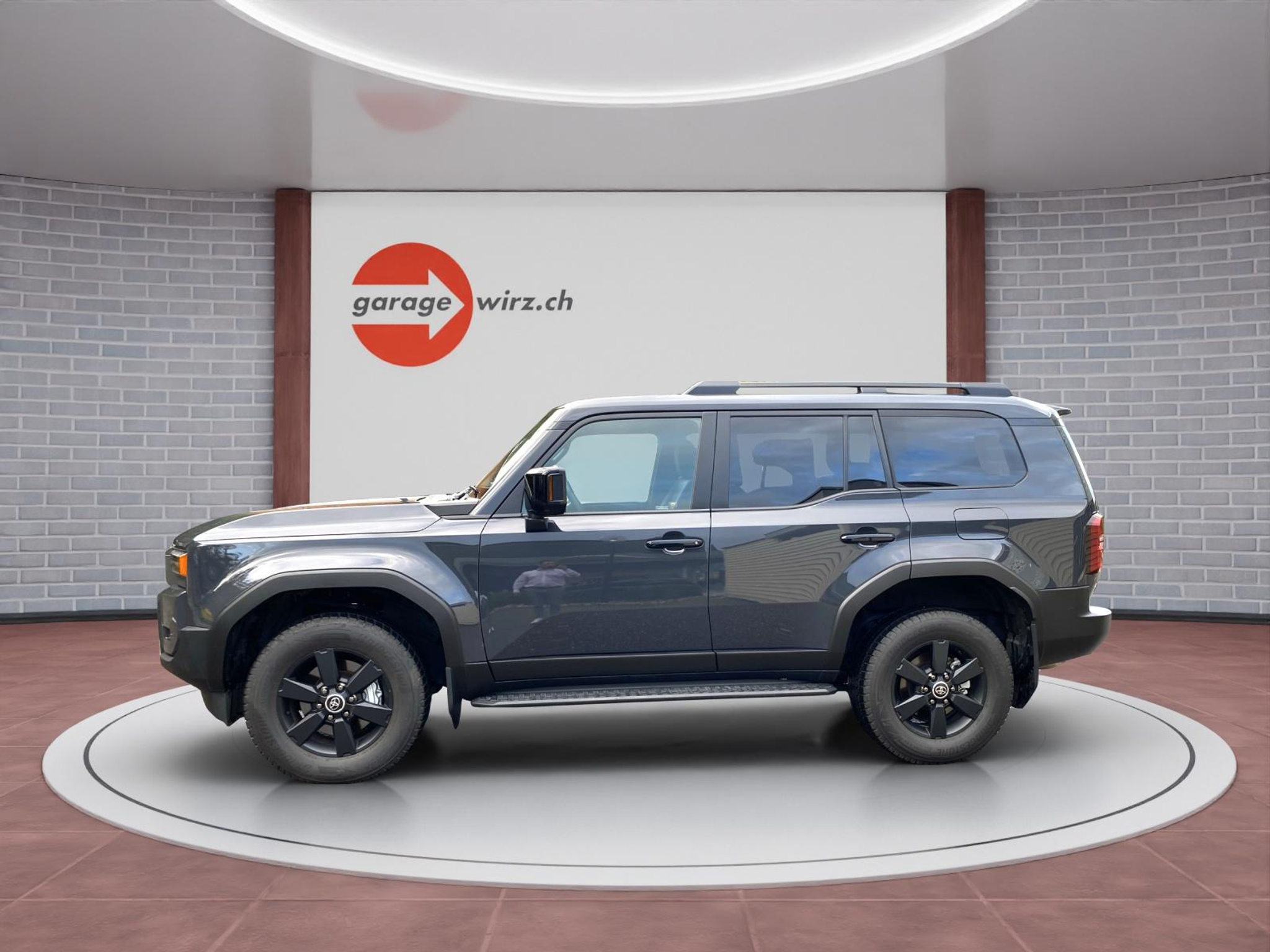 listing desktop thumbnail image 1