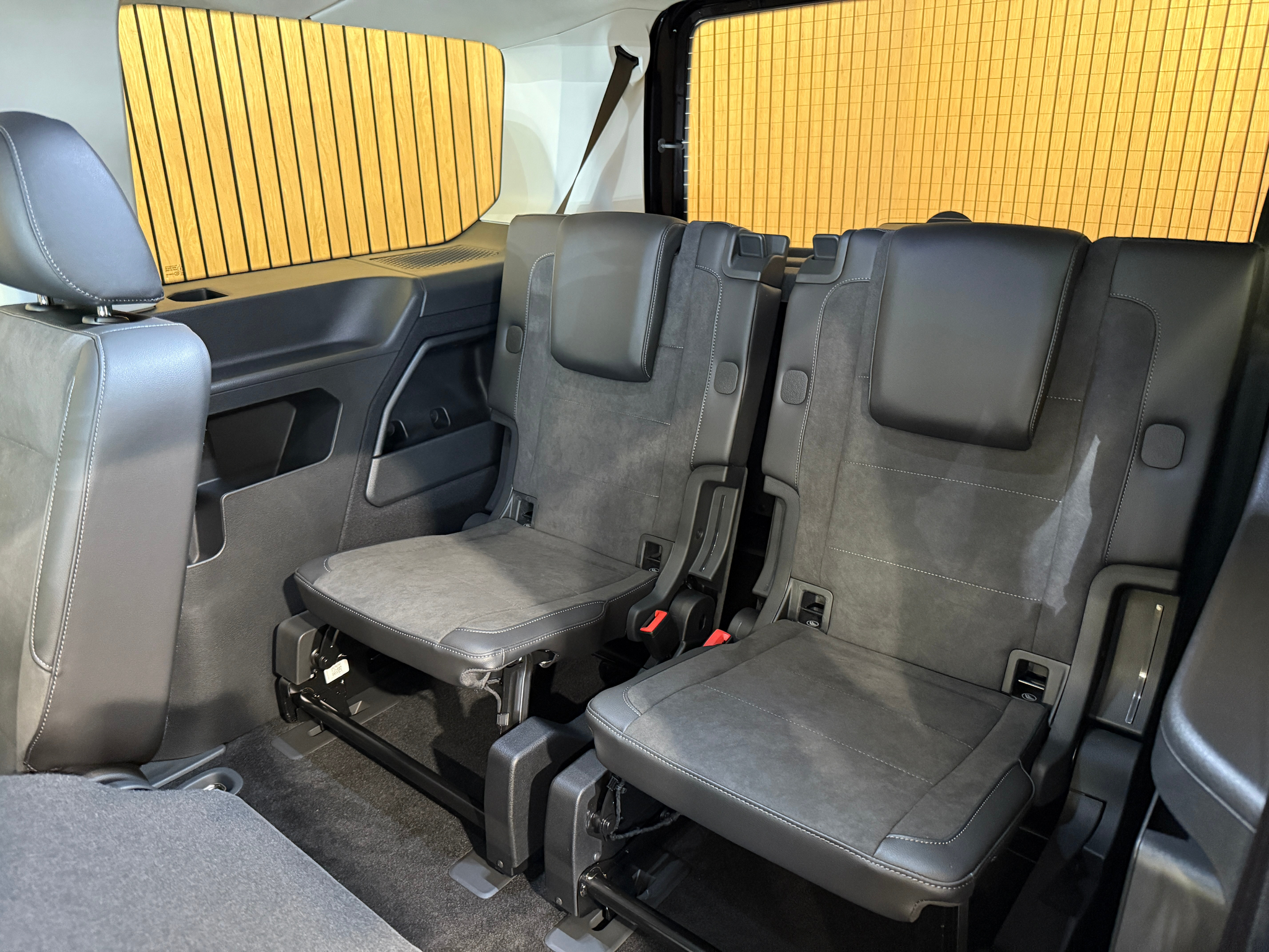 listing desktop thumbnail image 21