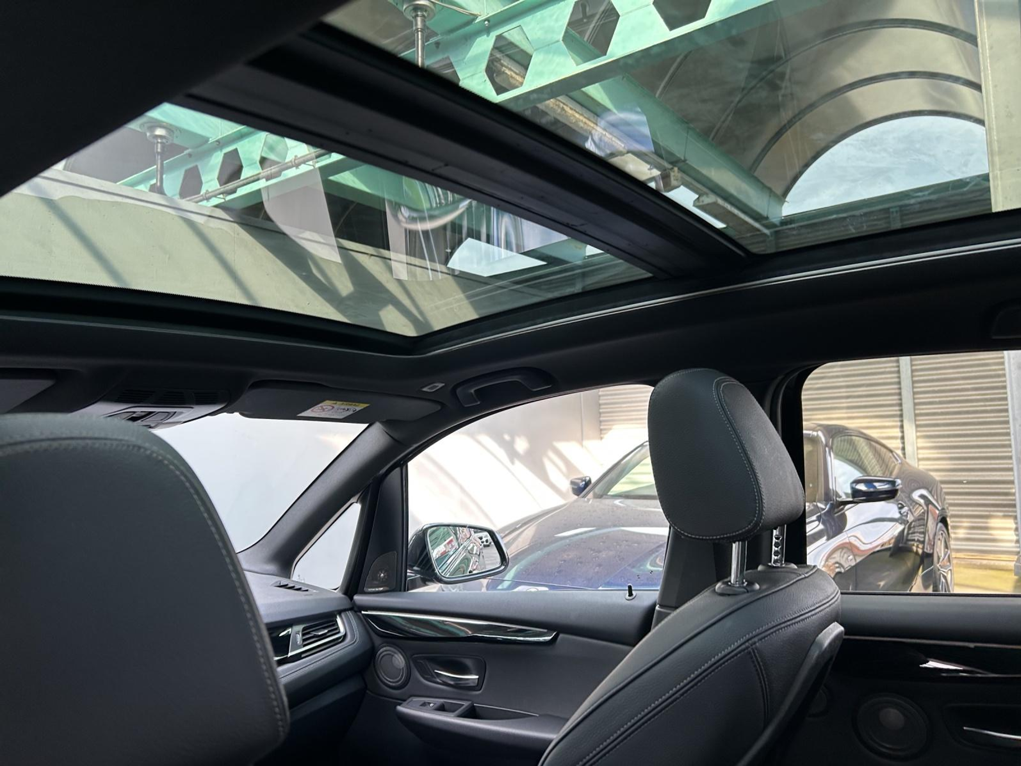 listing desktop thumbnail image 29