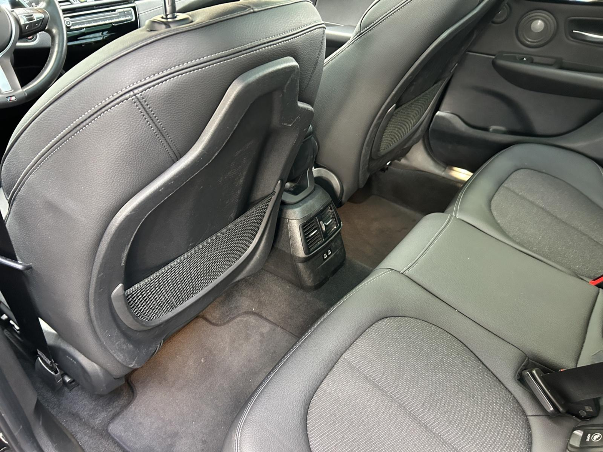 listing desktop thumbnail image 23