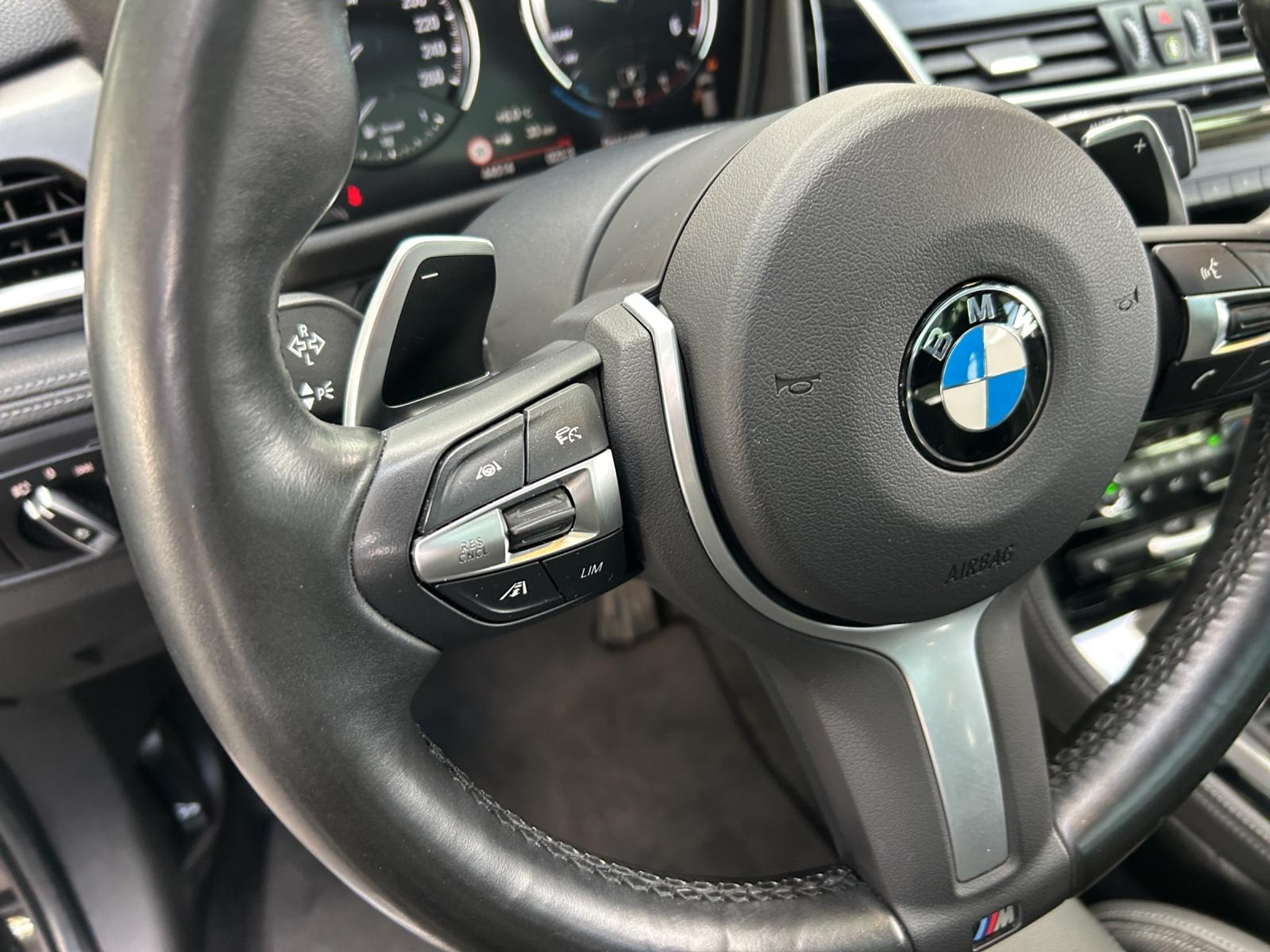 listing desktop thumbnail image 16