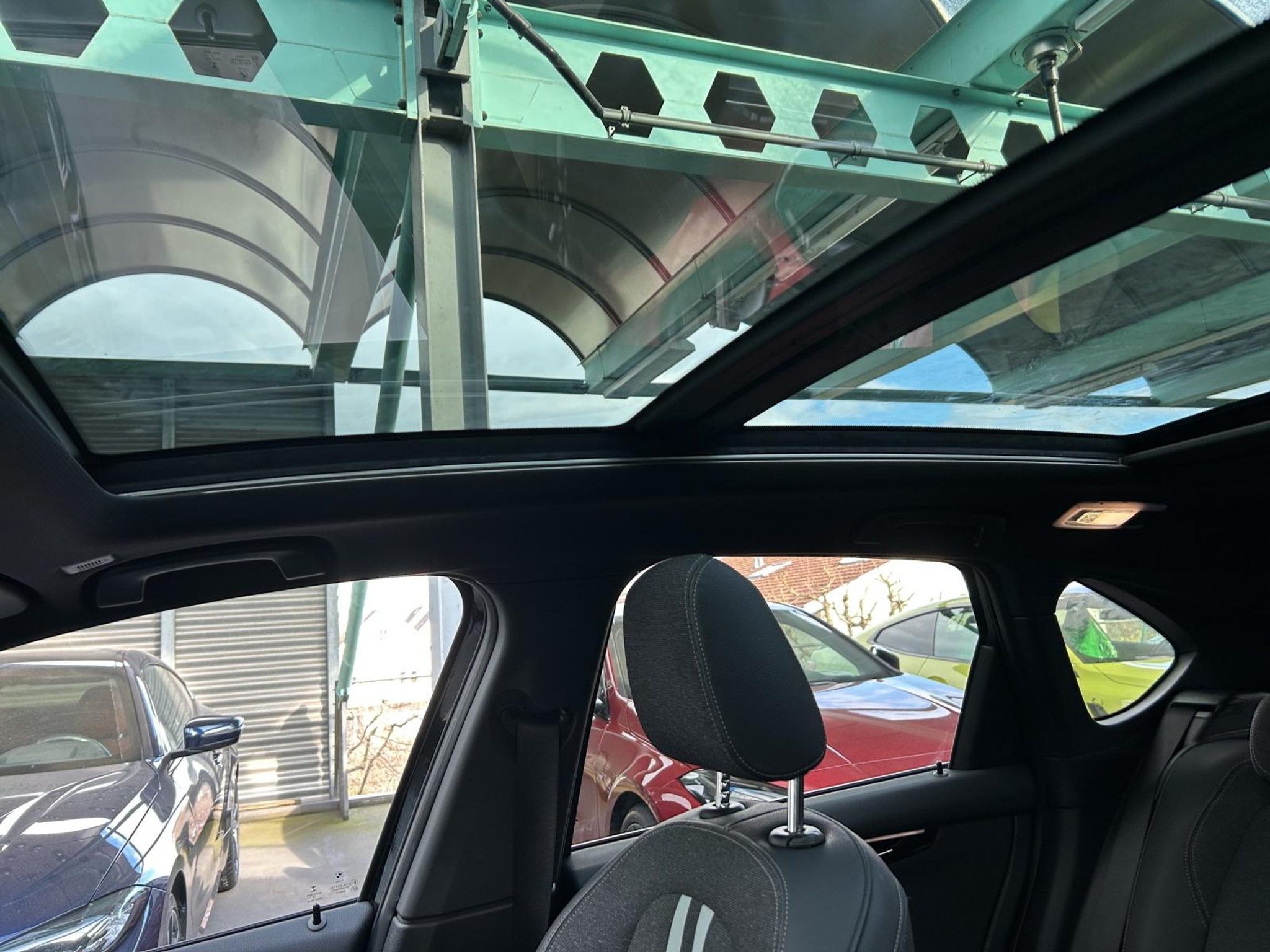 listing desktop thumbnail image 19