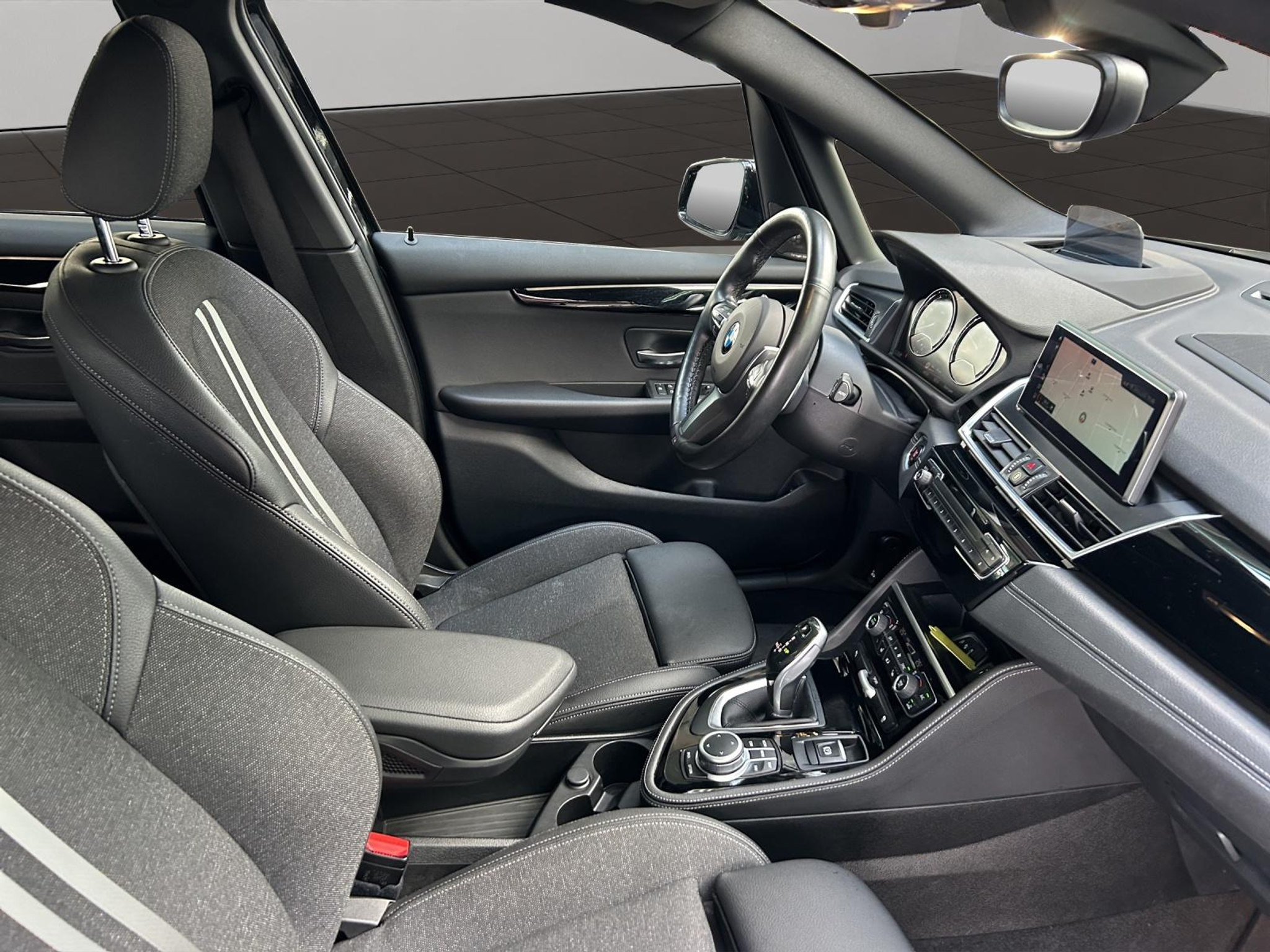 listing desktop thumbnail image 10