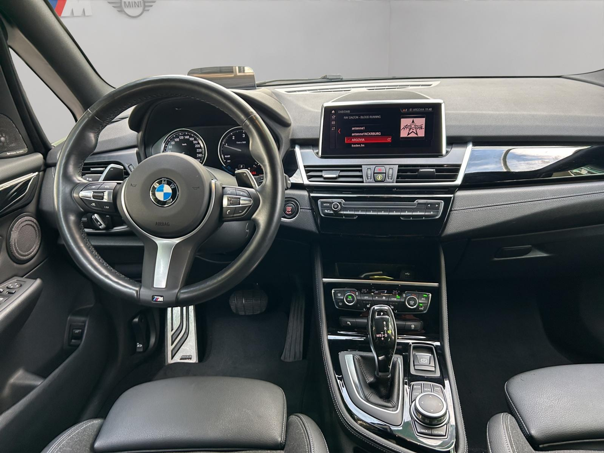 listing desktop thumbnail image 6