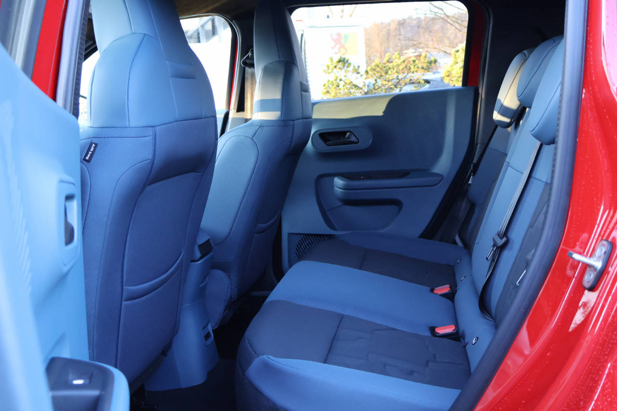 listing desktop thumbnail image 15