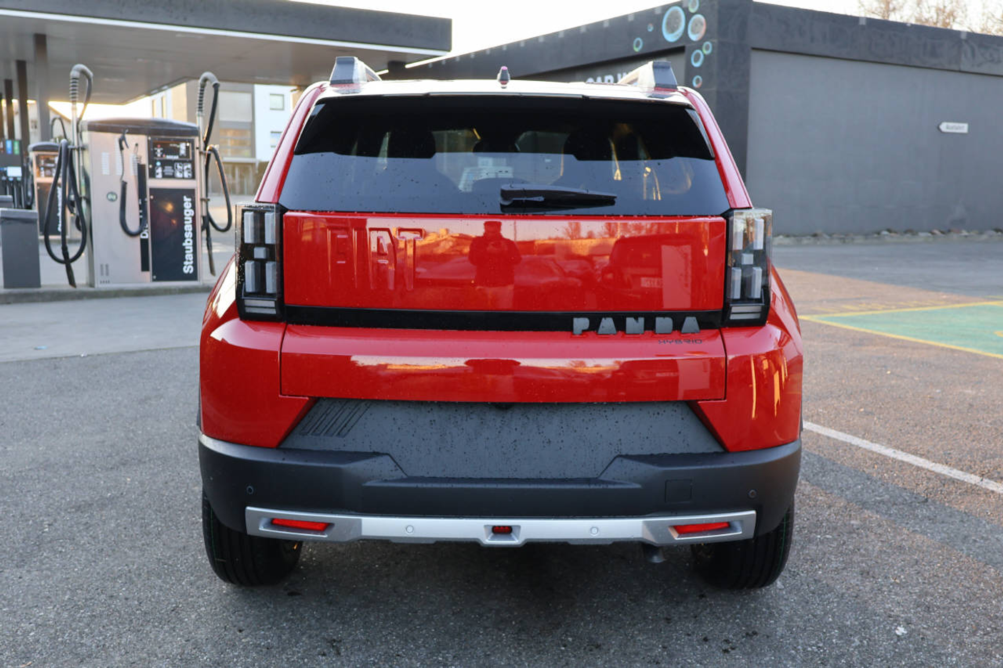 listing desktop thumbnail image 3