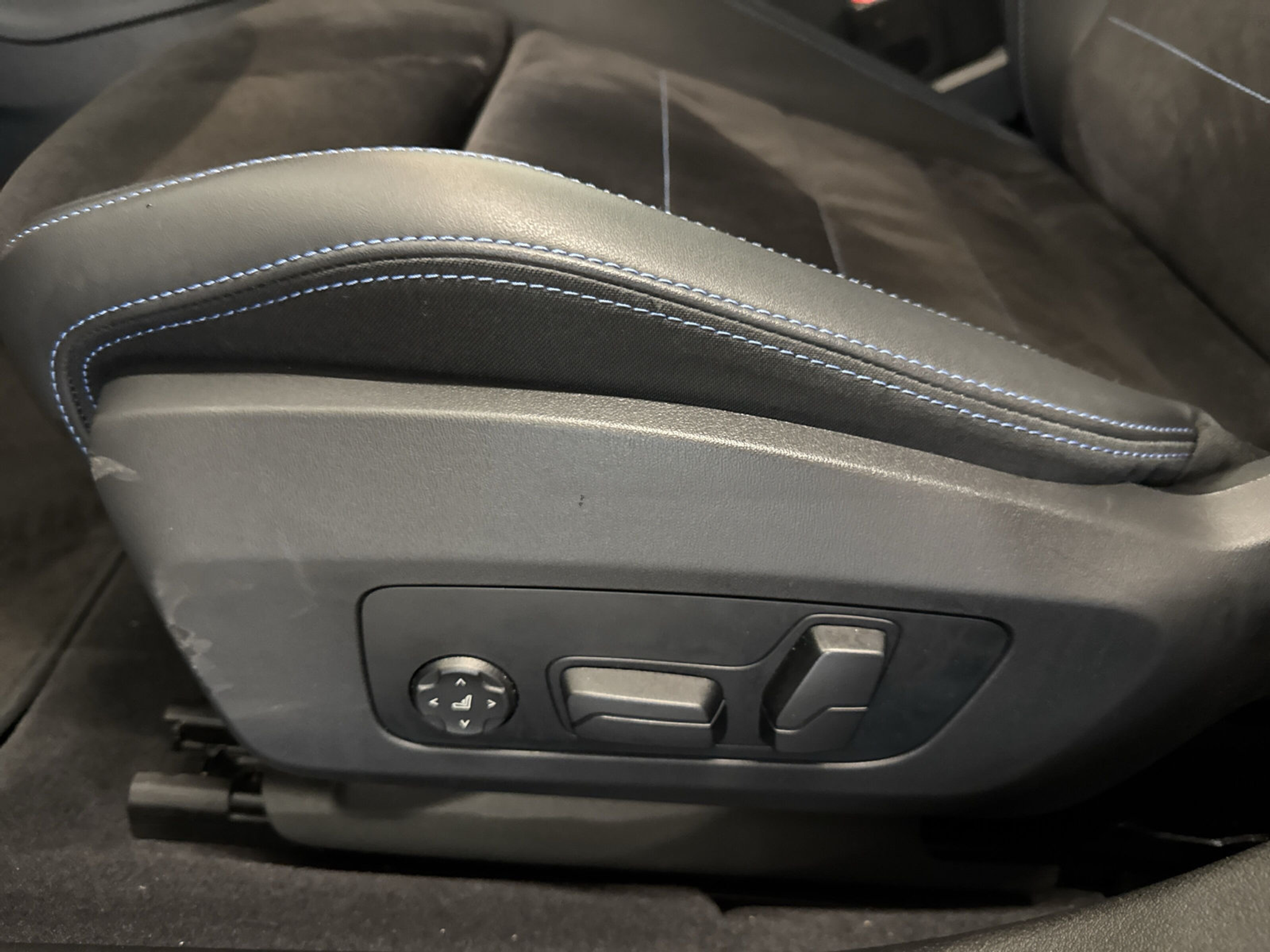 listing desktop thumbnail image 18