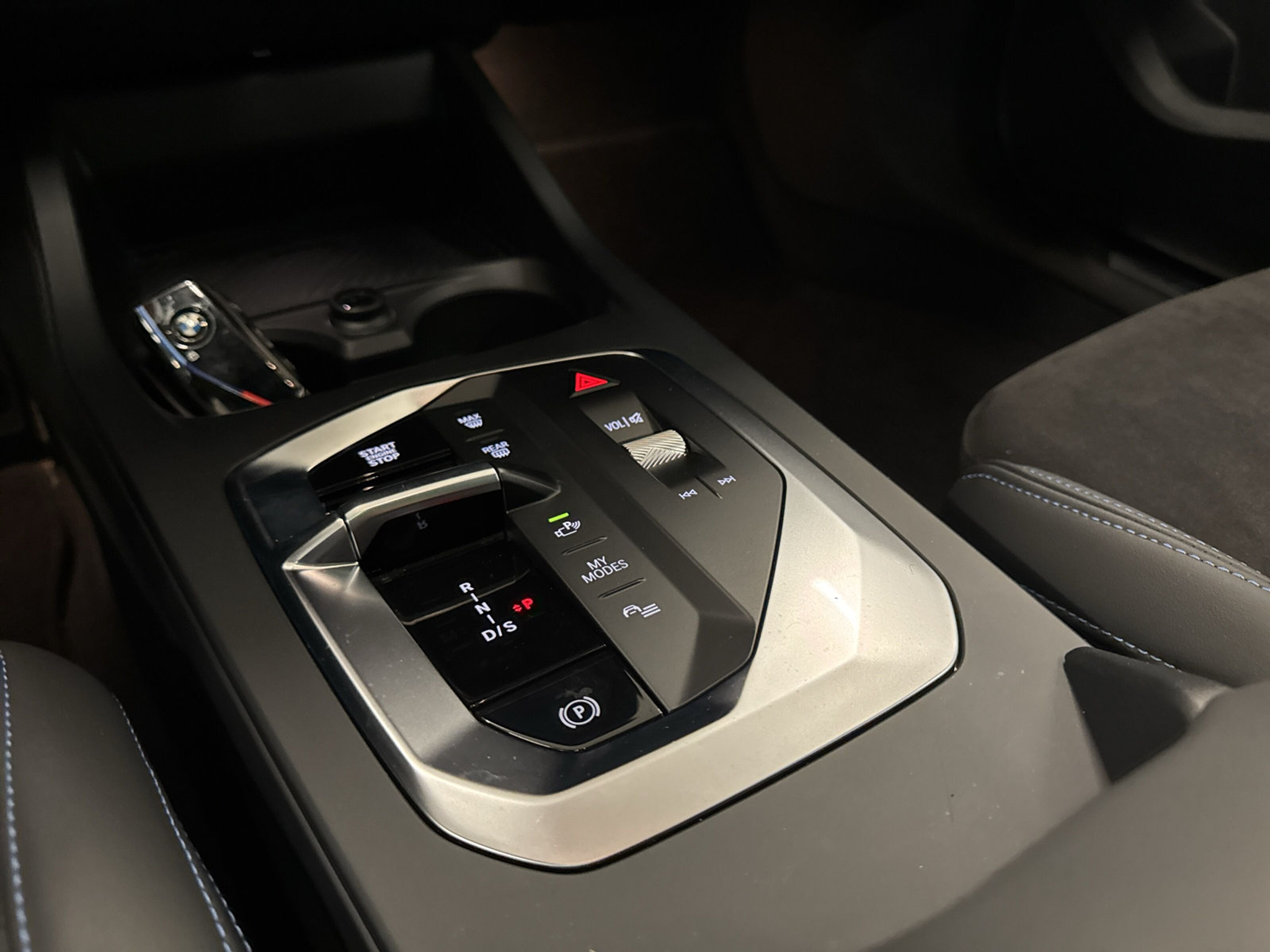 listing desktop thumbnail image 12