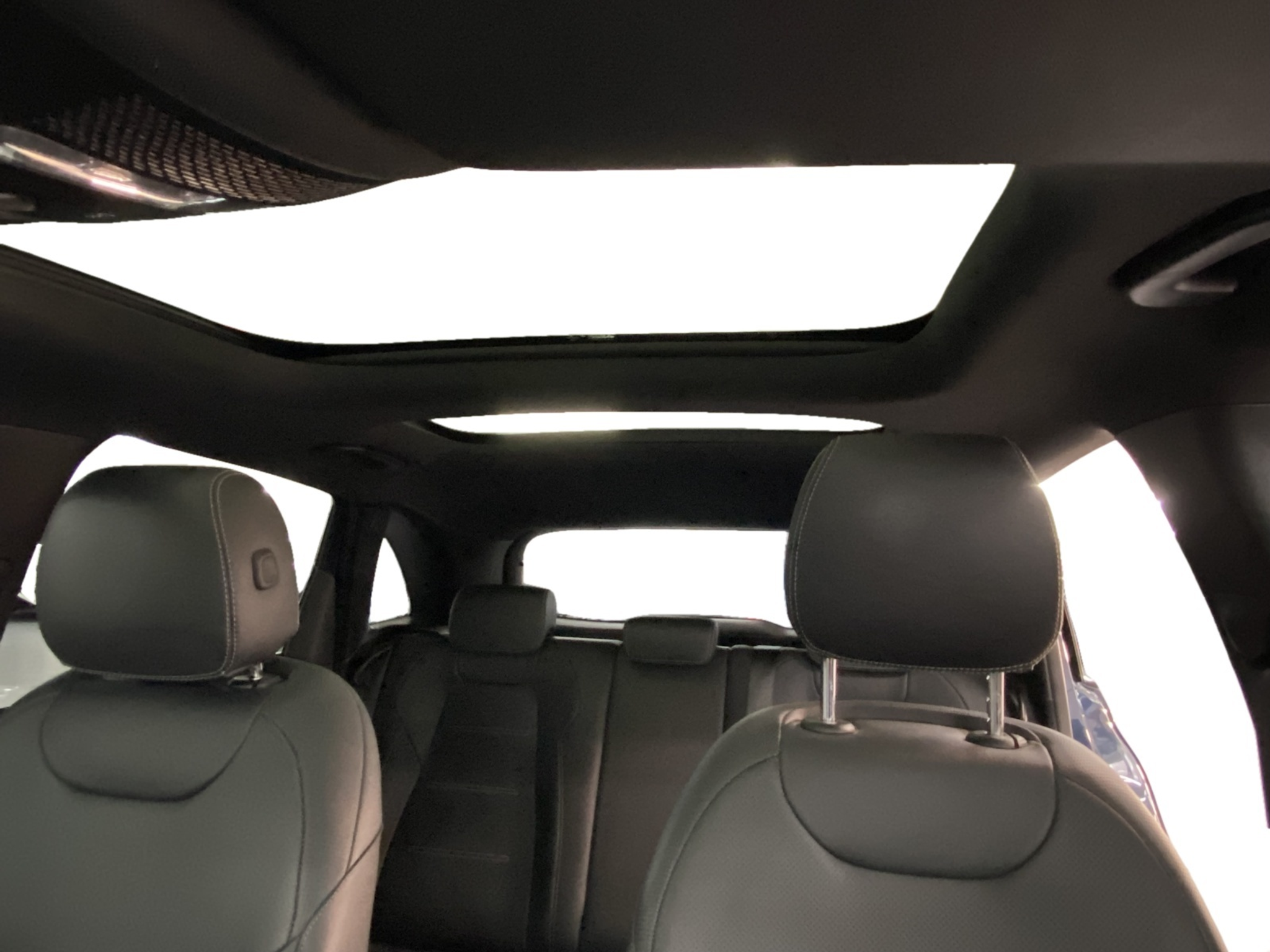 listing desktop thumbnail image 11