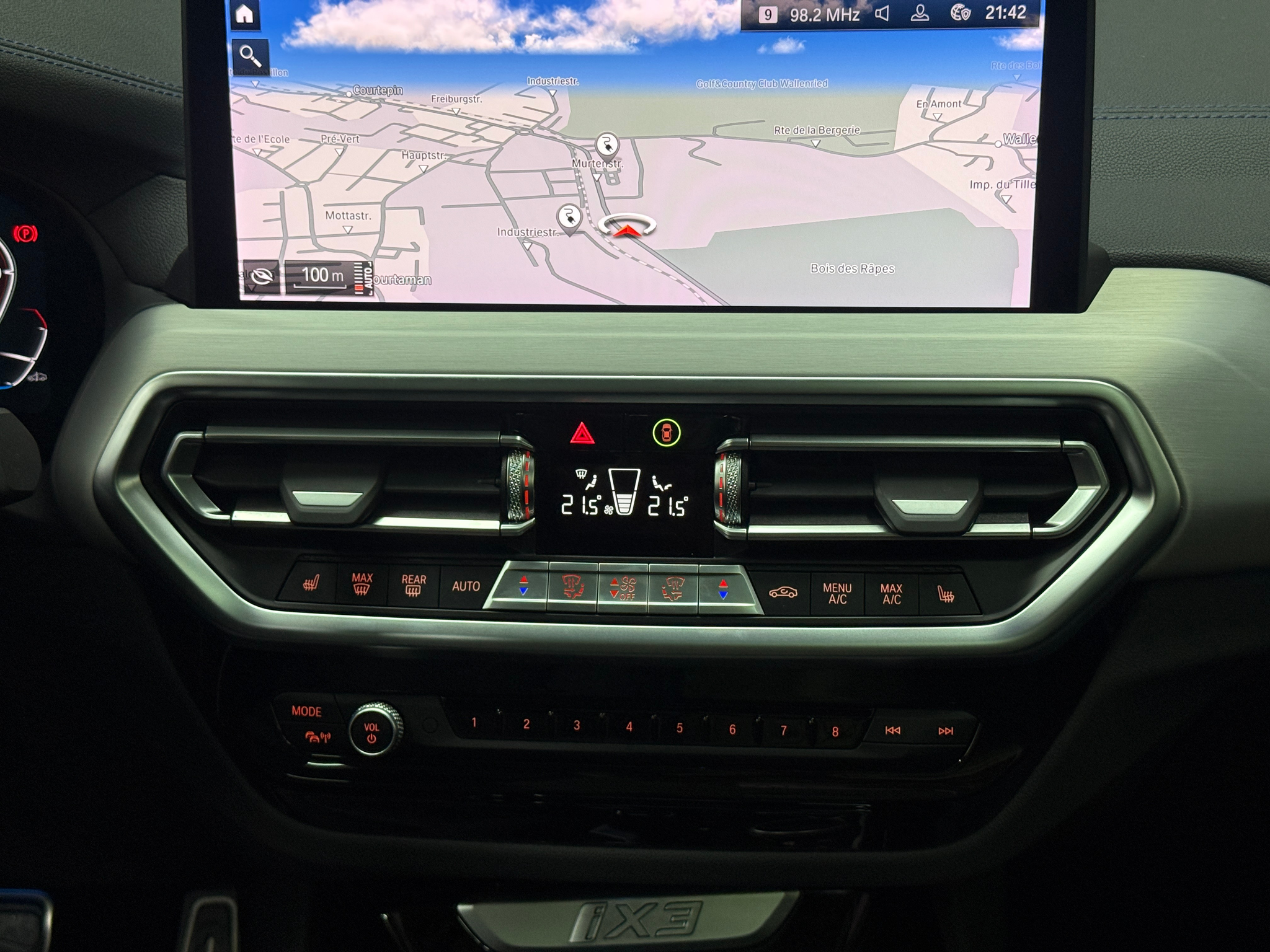 listing desktop thumbnail image 11