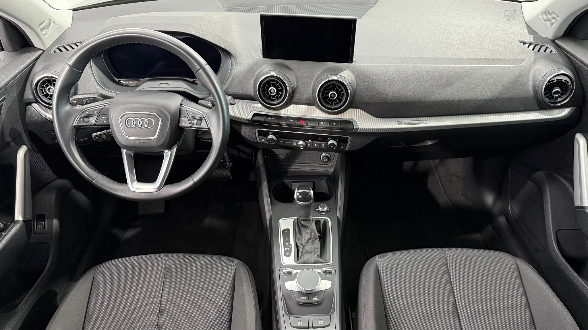 listing desktop thumbnail image 4