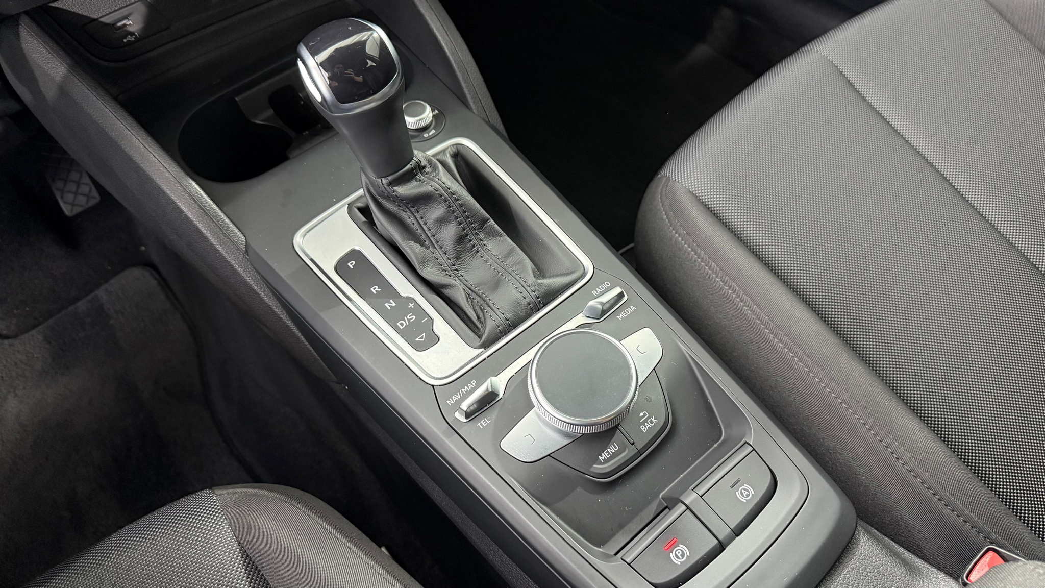 listing desktop thumbnail image 9