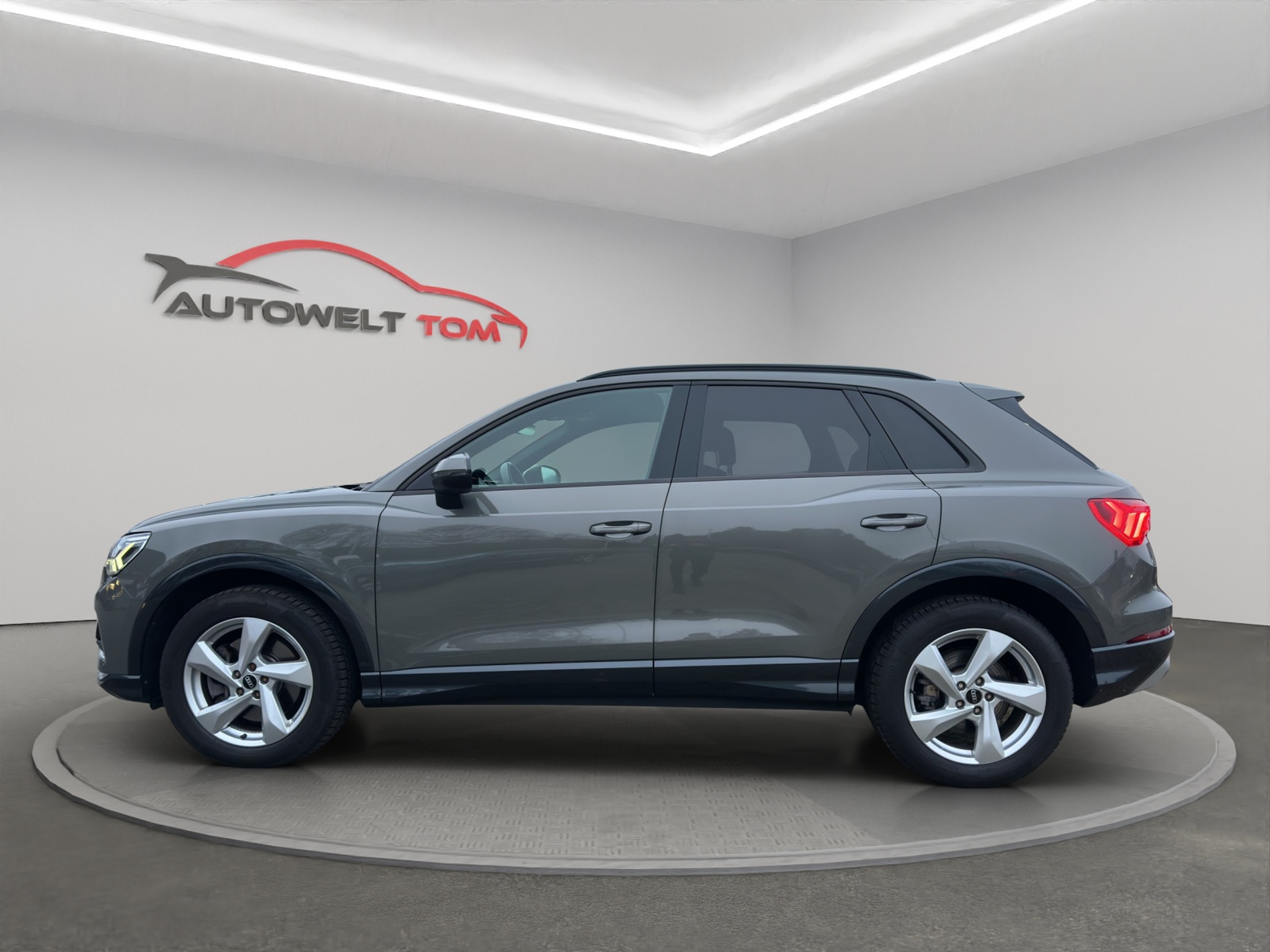 listing desktop thumbnail image 1