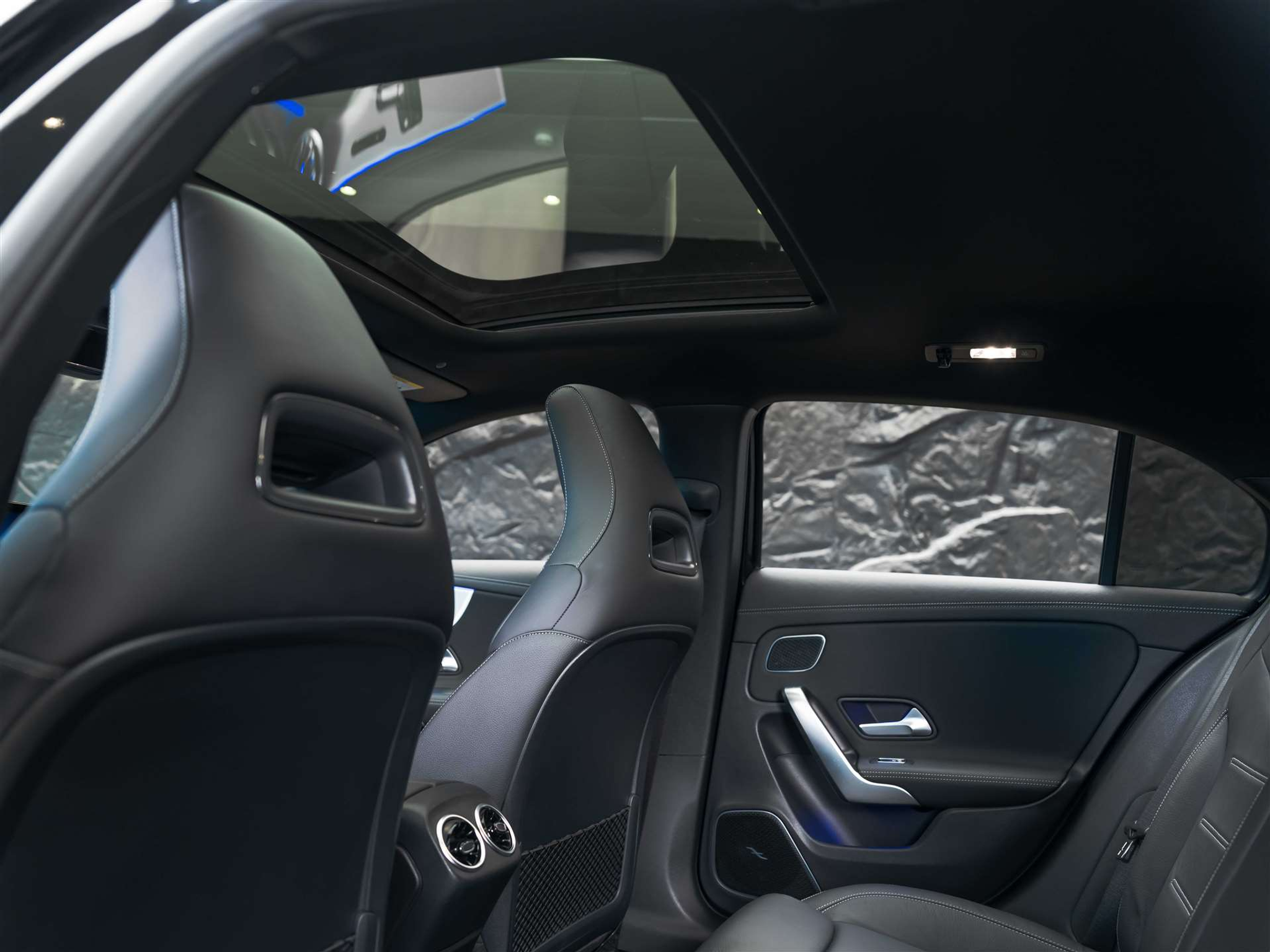 listing desktop thumbnail image 14