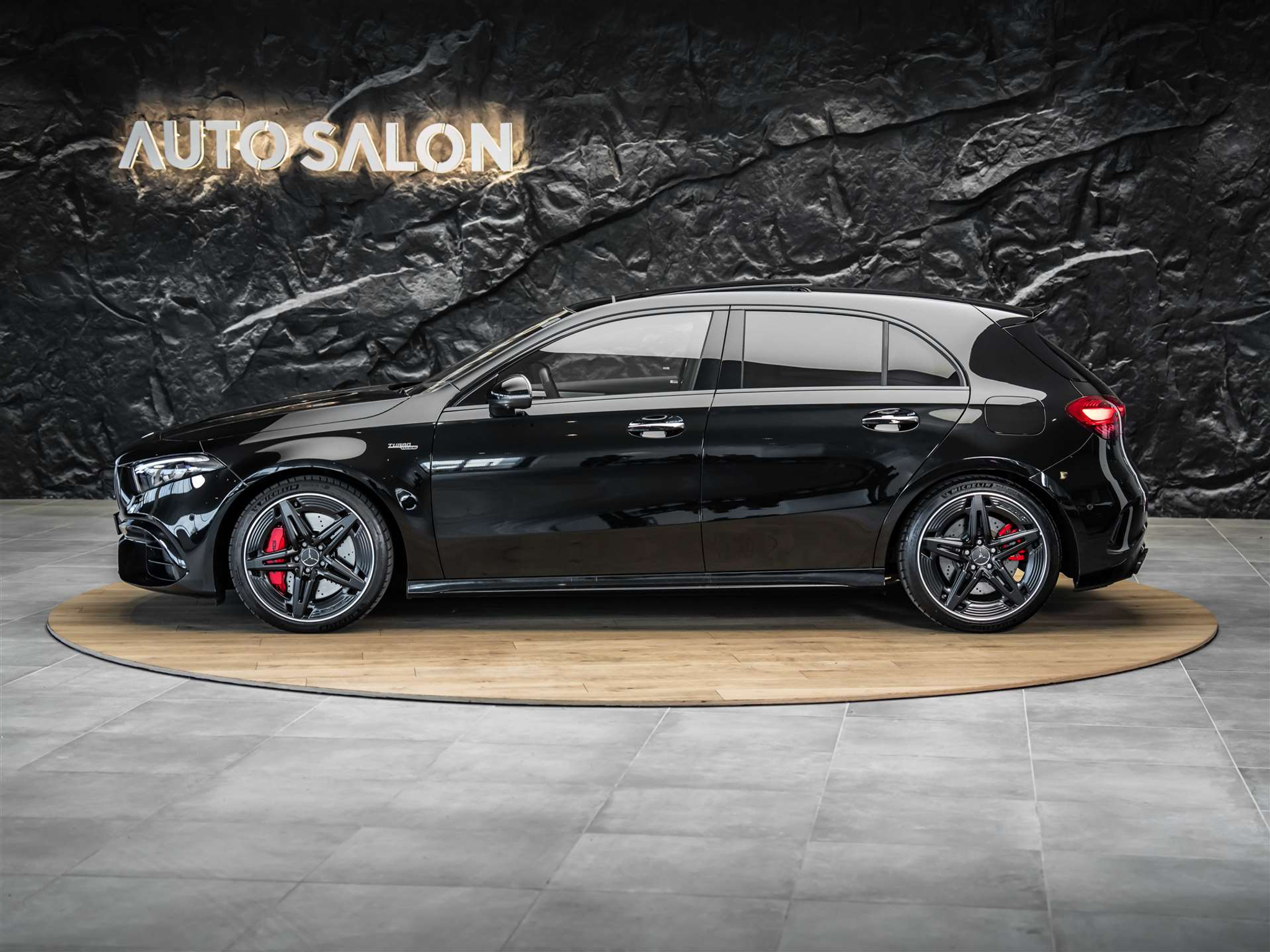 listing desktop thumbnail image 2