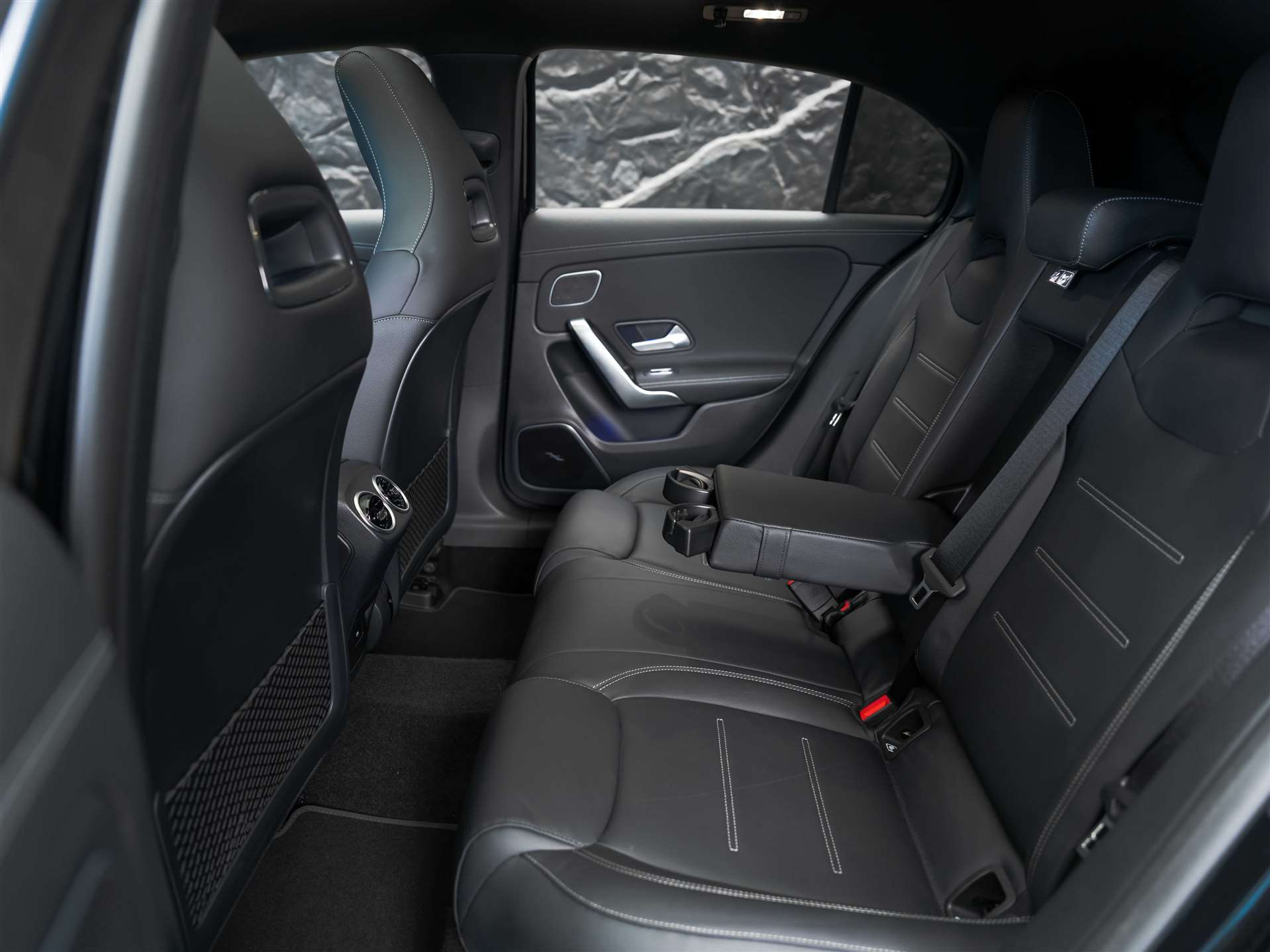 listing desktop thumbnail image 15