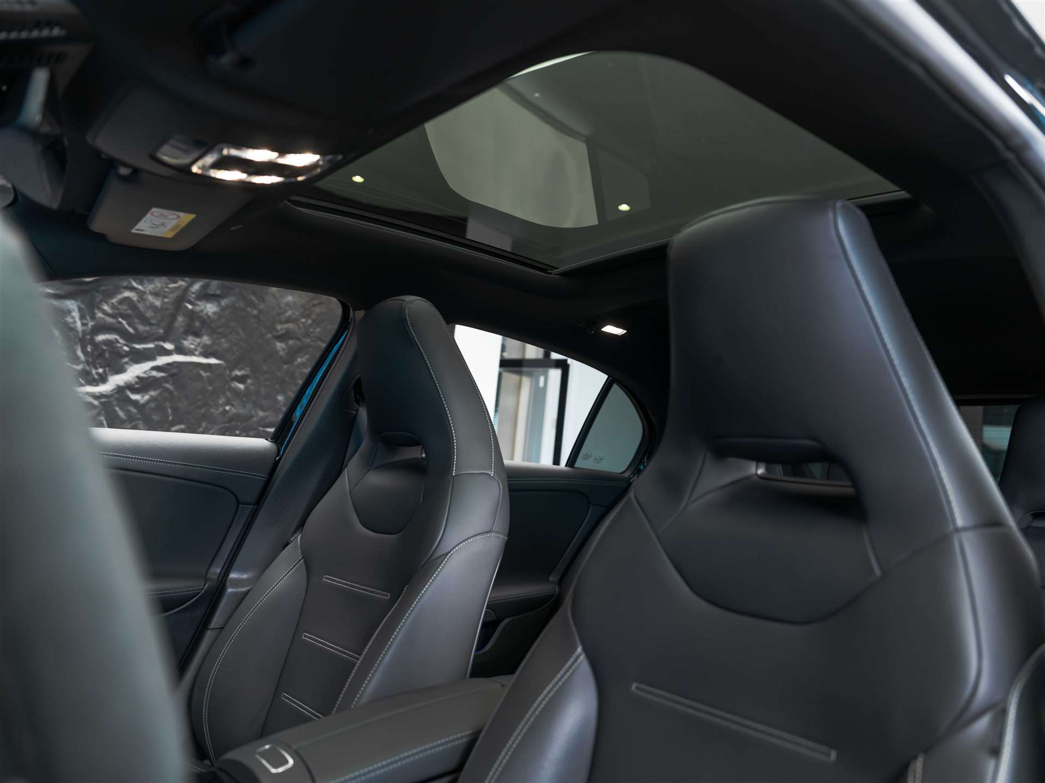 listing desktop thumbnail image 12