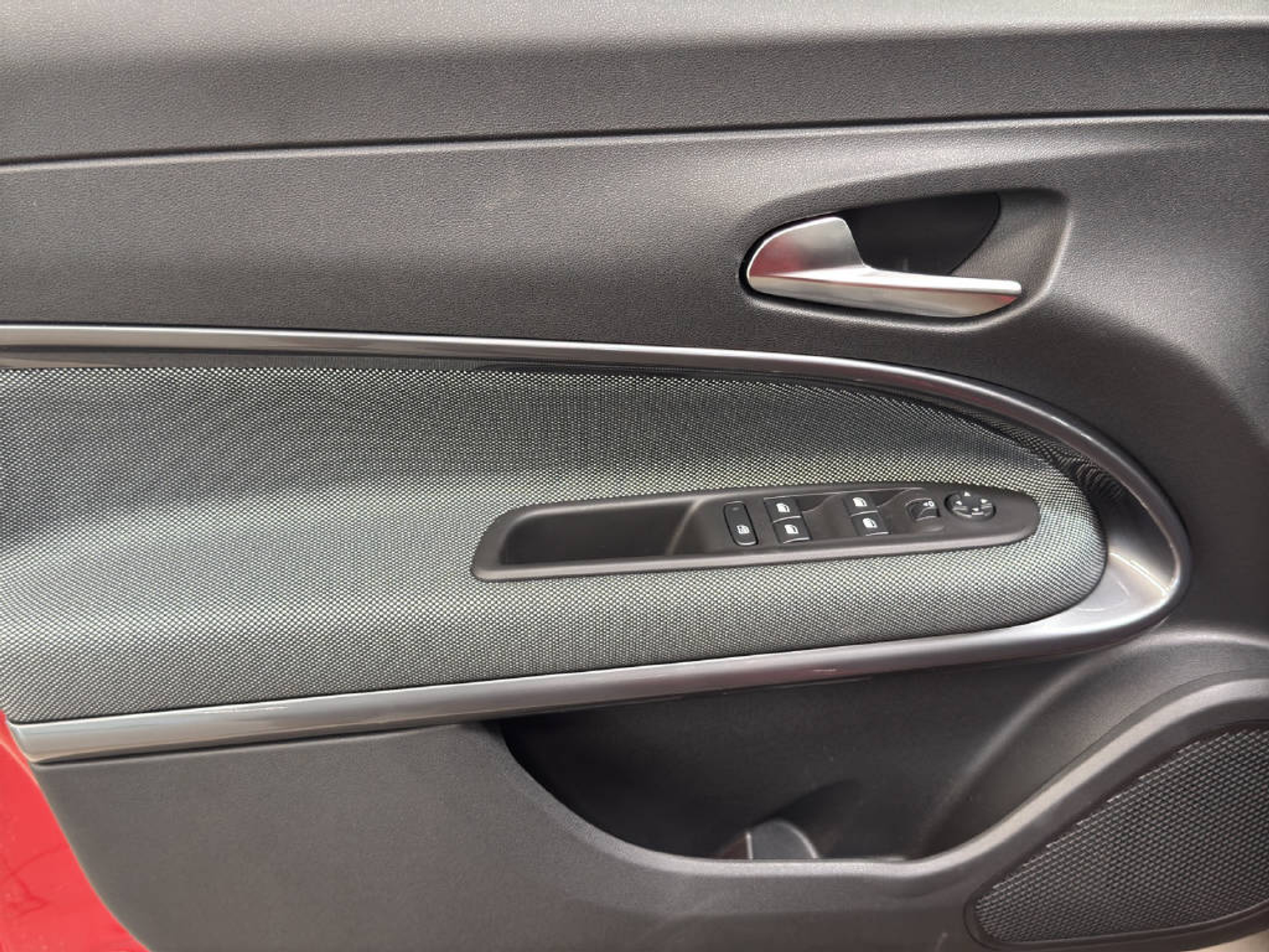 listing desktop thumbnail image 11