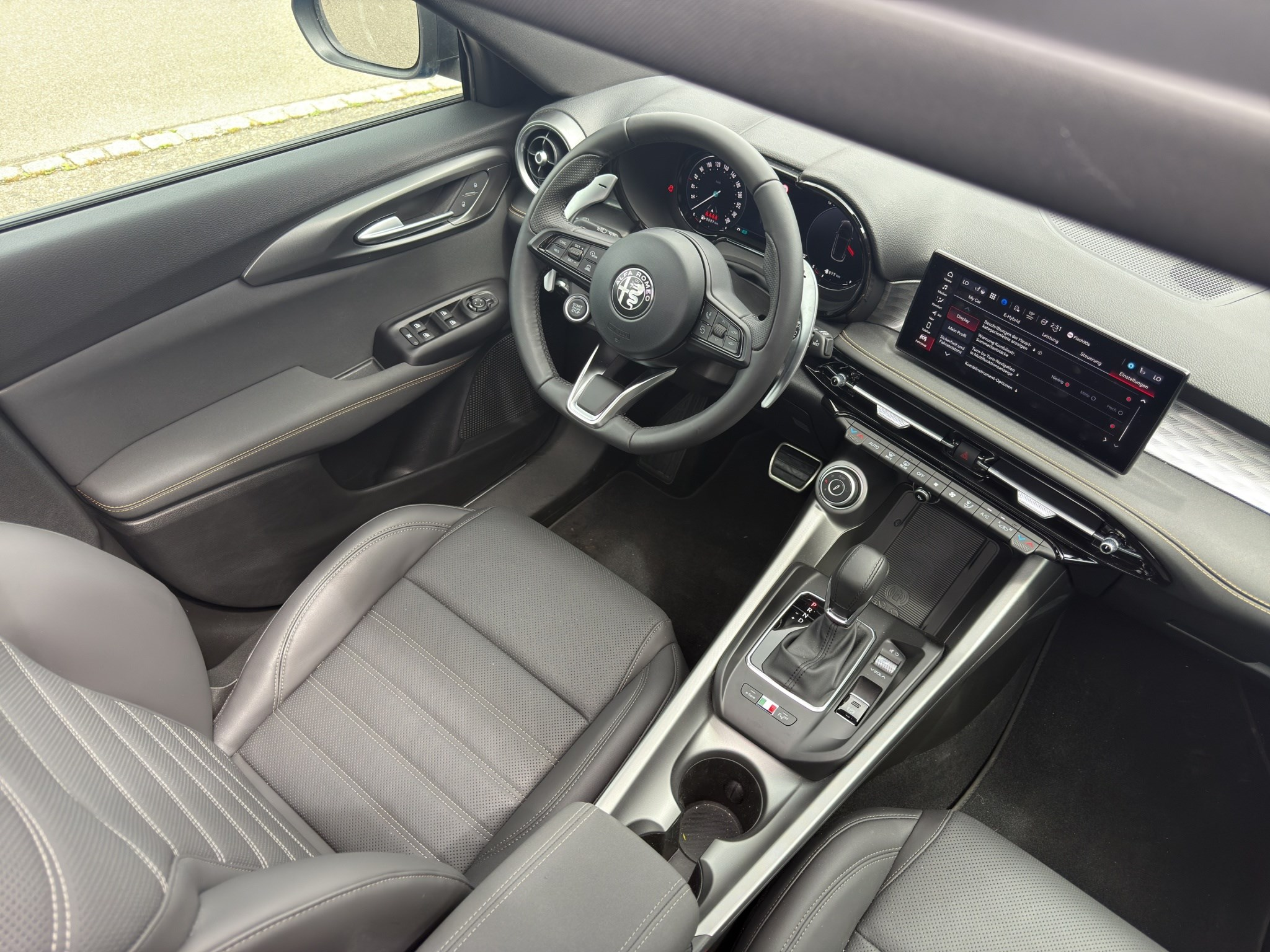 listing desktop thumbnail image 23