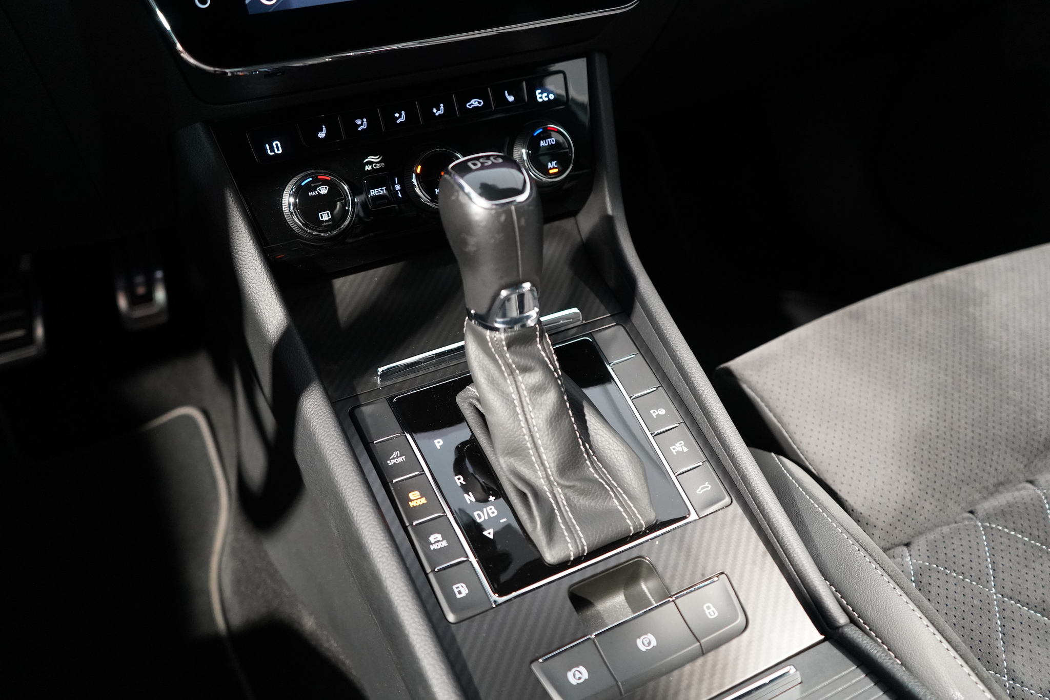 listing desktop thumbnail image 10