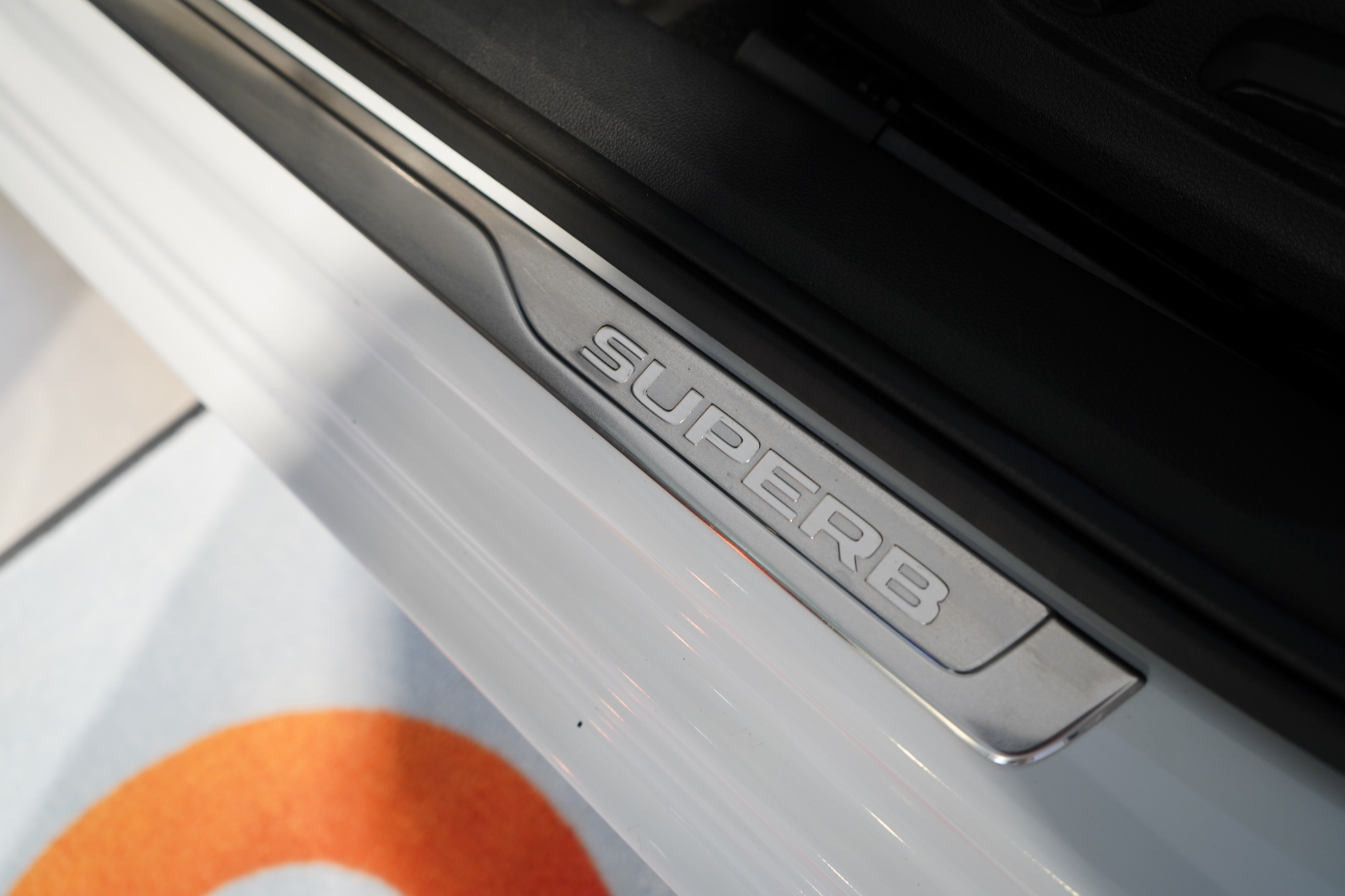 listing desktop thumbnail image 15