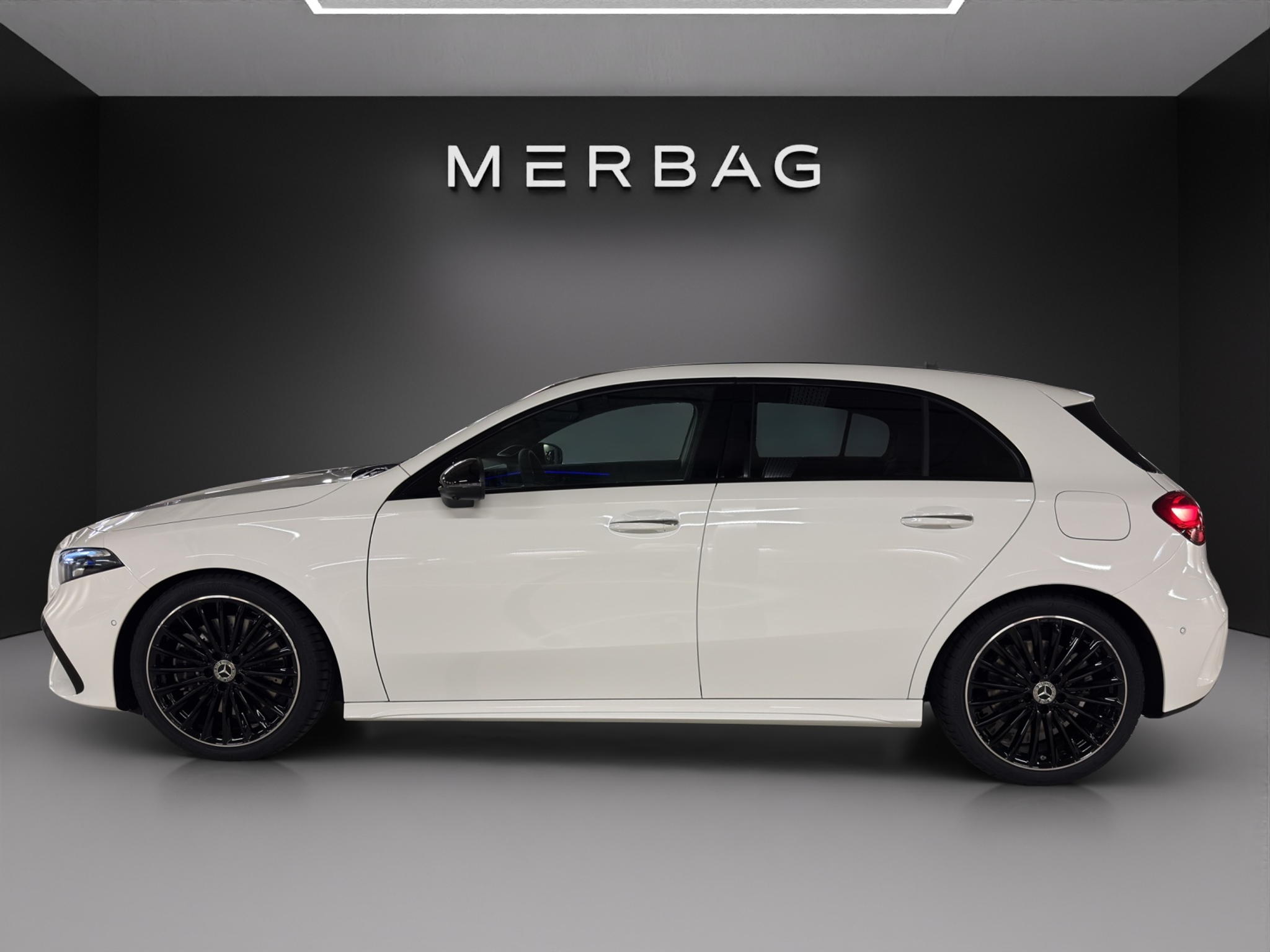 listing desktop thumbnail image 3