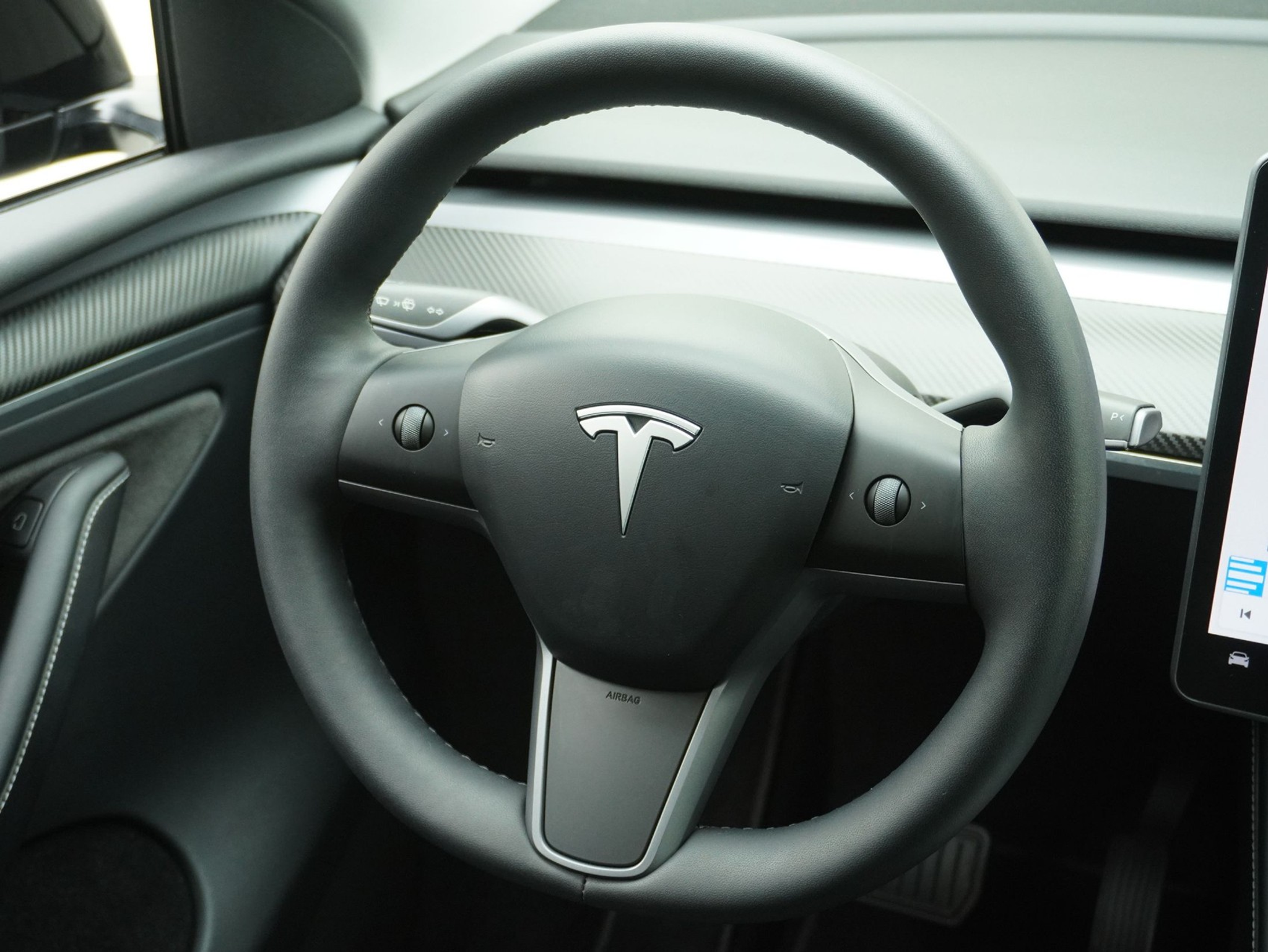 listing desktop thumbnail image 10