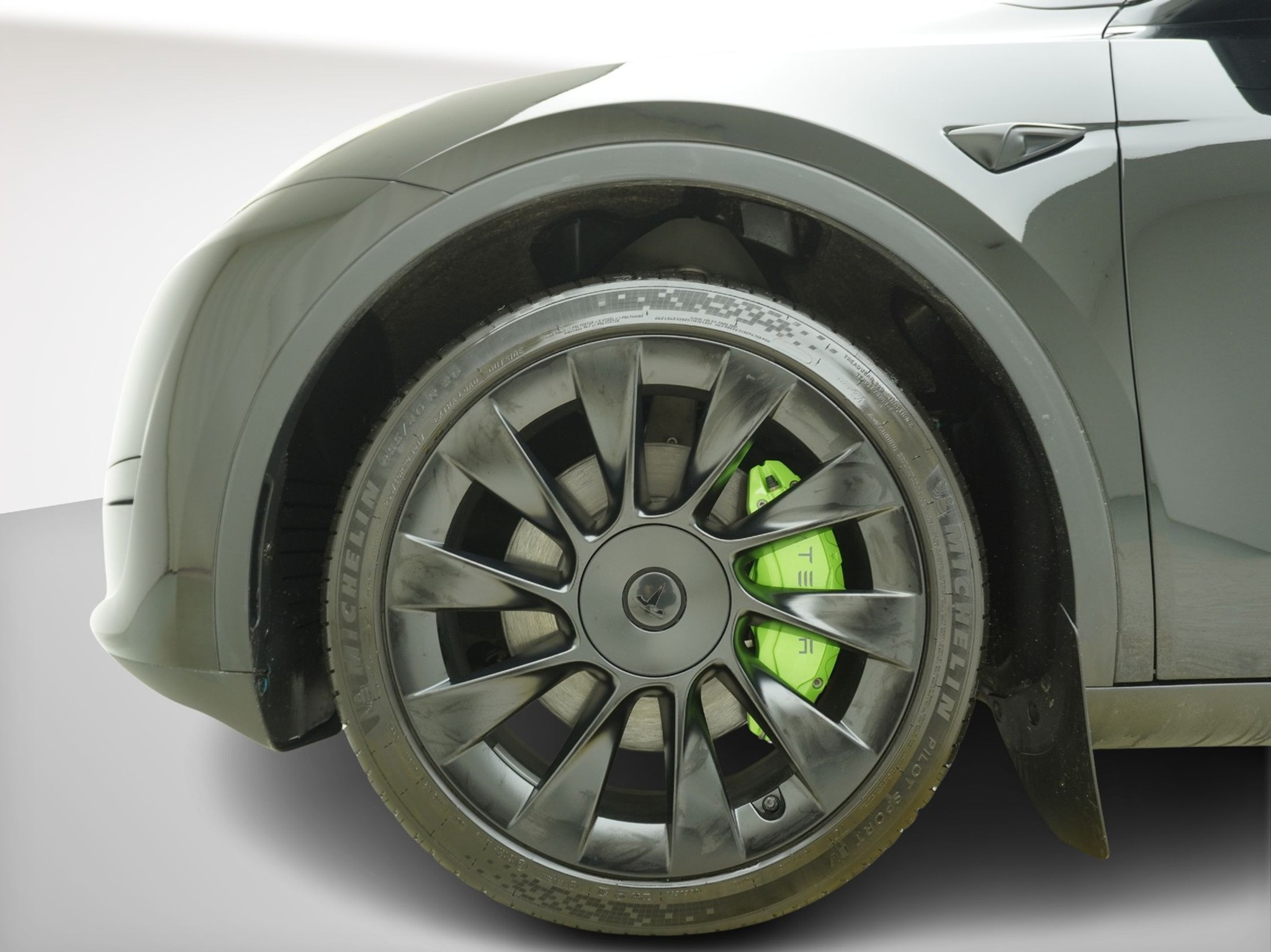 listing desktop thumbnail image 6