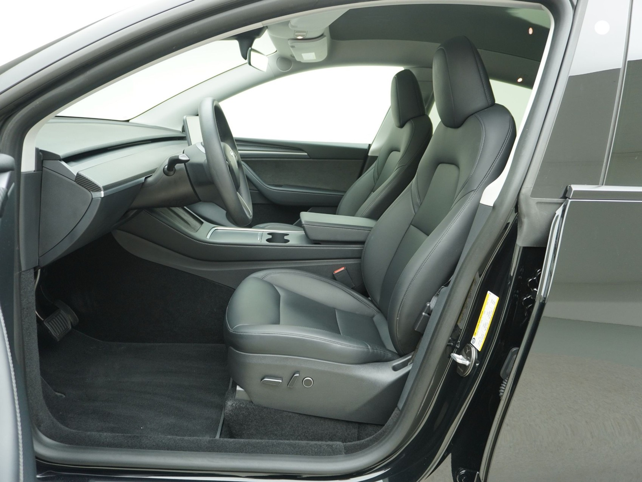 listing desktop thumbnail image 7