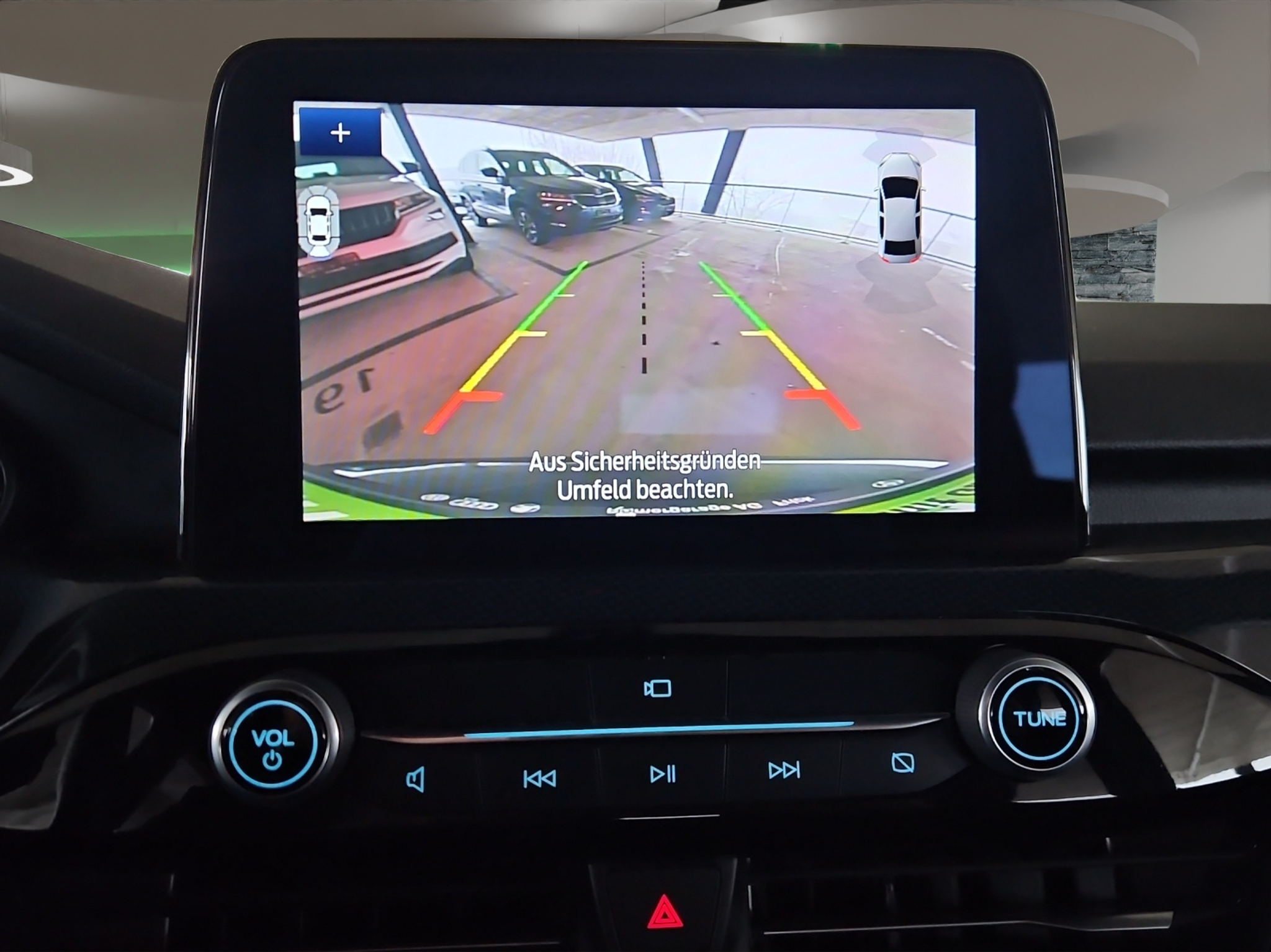 listing desktop thumbnail image 13