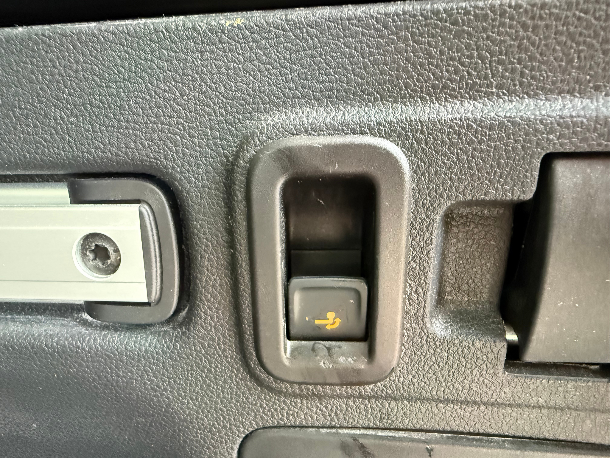 listing desktop thumbnail image 7