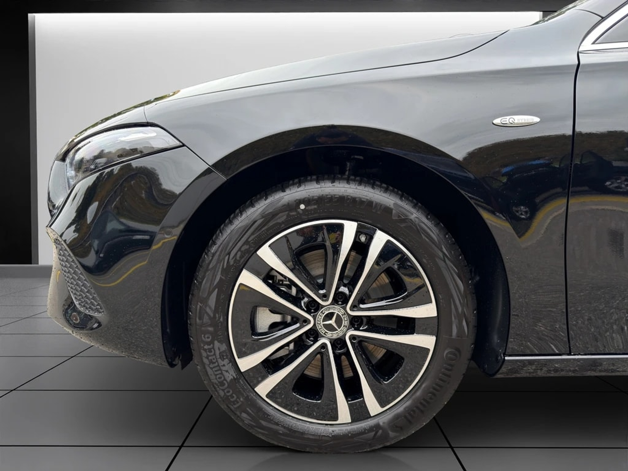 listing desktop thumbnail image 5