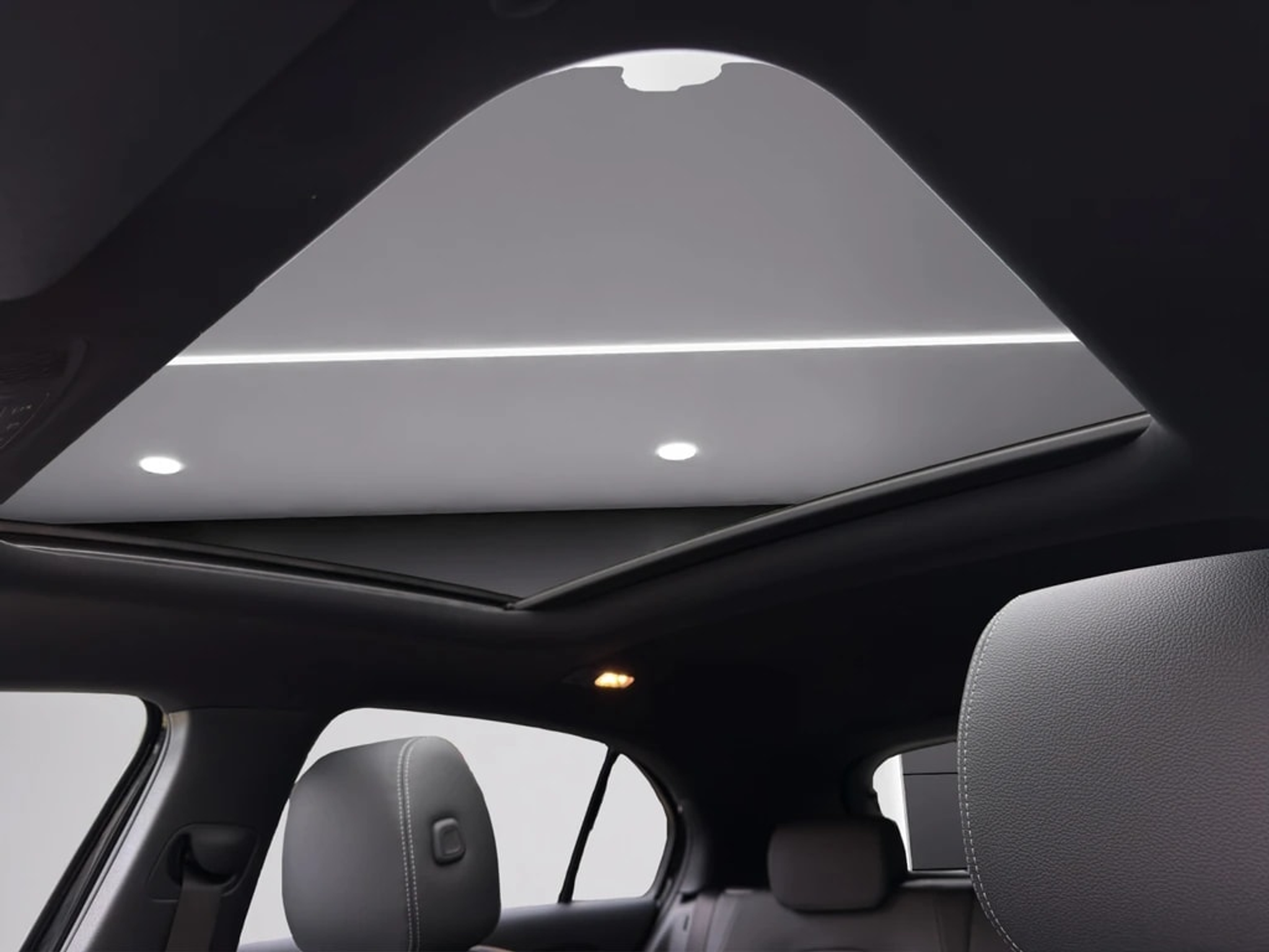 listing desktop thumbnail image 7