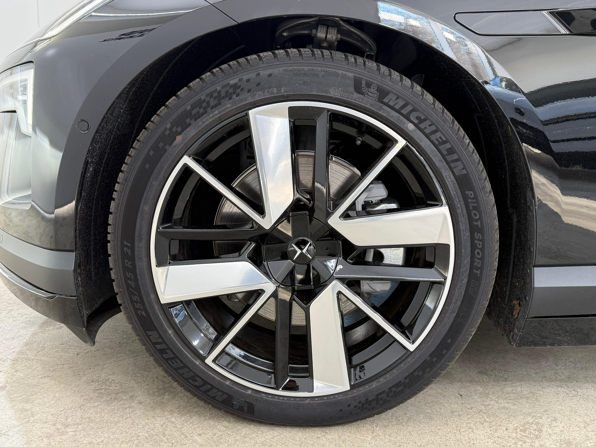 listing desktop thumbnail image 7