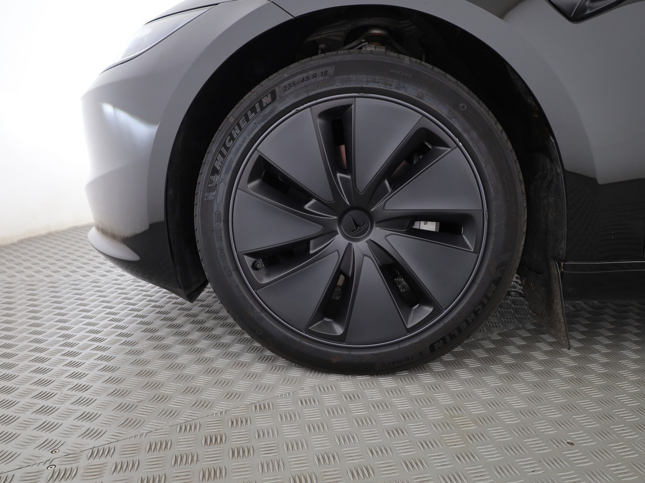 listing desktop thumbnail image 5