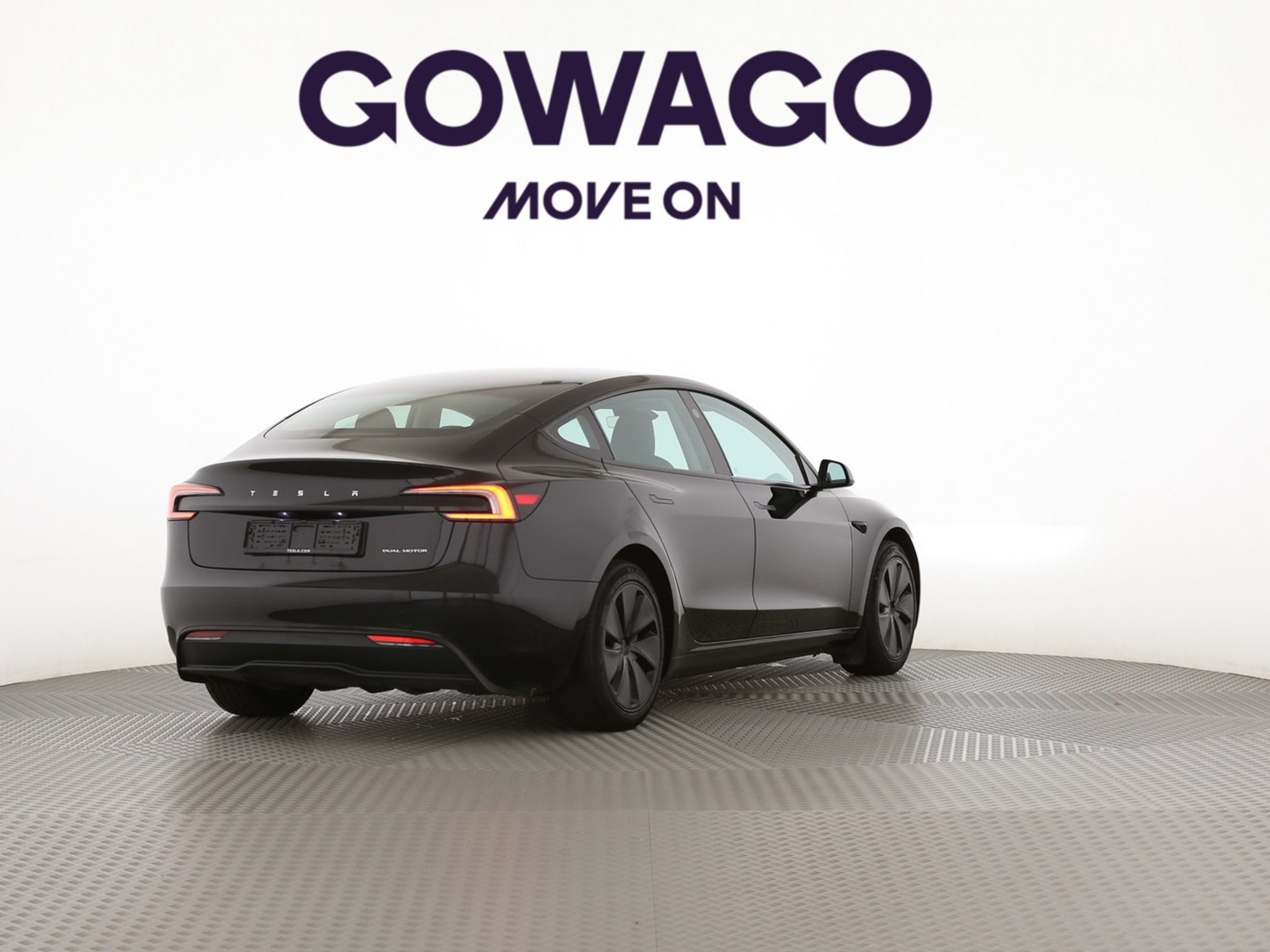 listing desktop thumbnail image 1