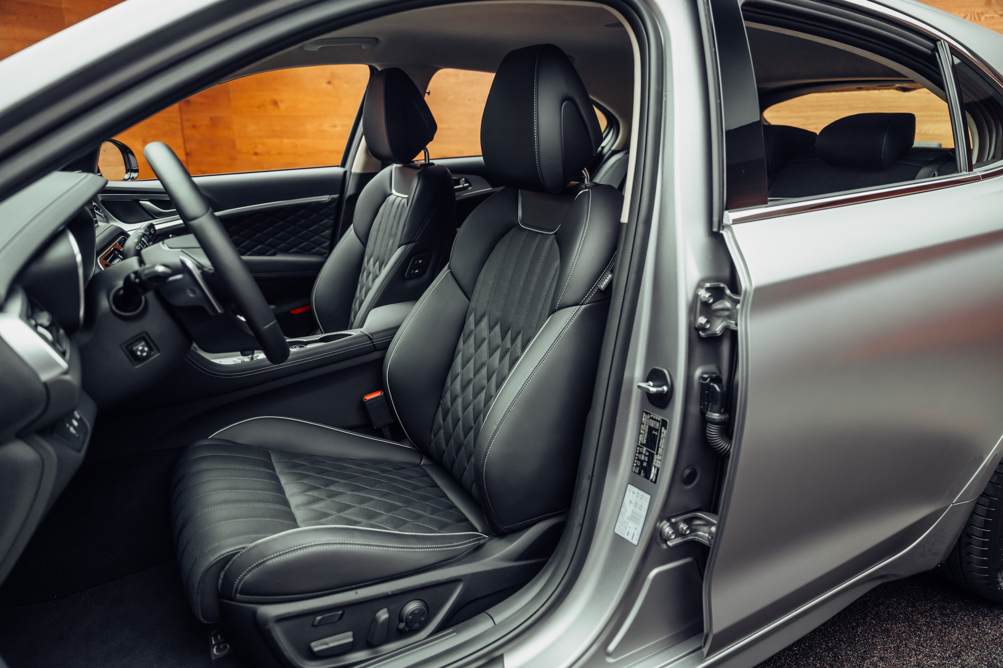 listing desktop thumbnail image 6