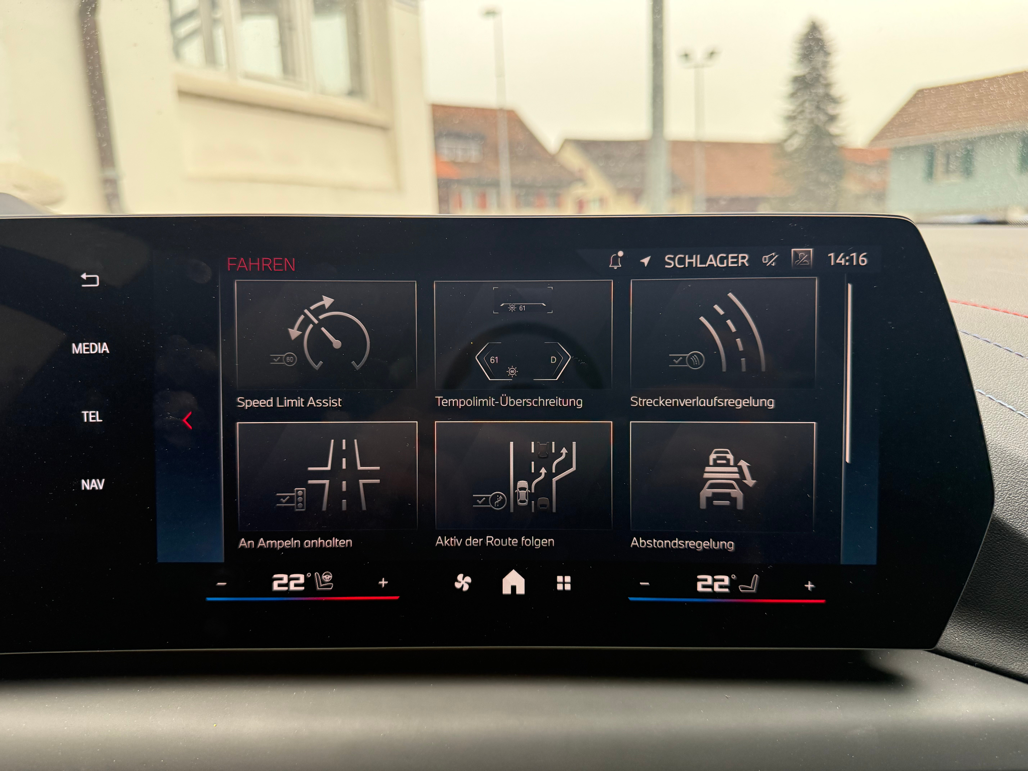 listing desktop thumbnail image 17