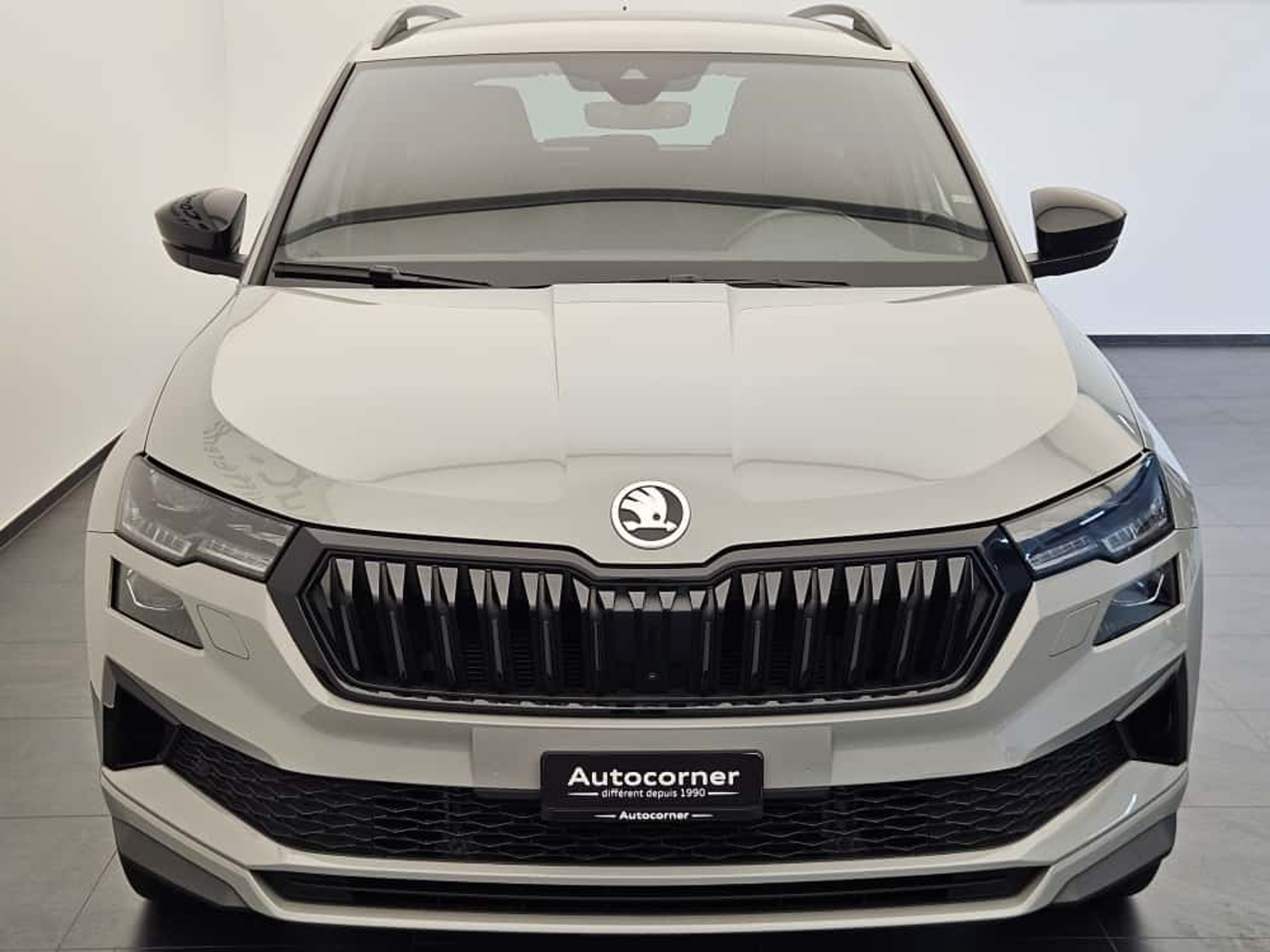 listing desktop thumbnail image 3