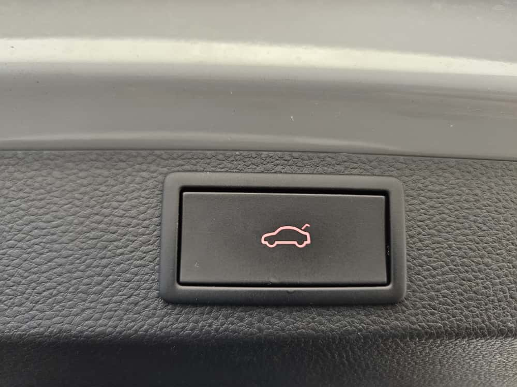 listing desktop thumbnail image 15