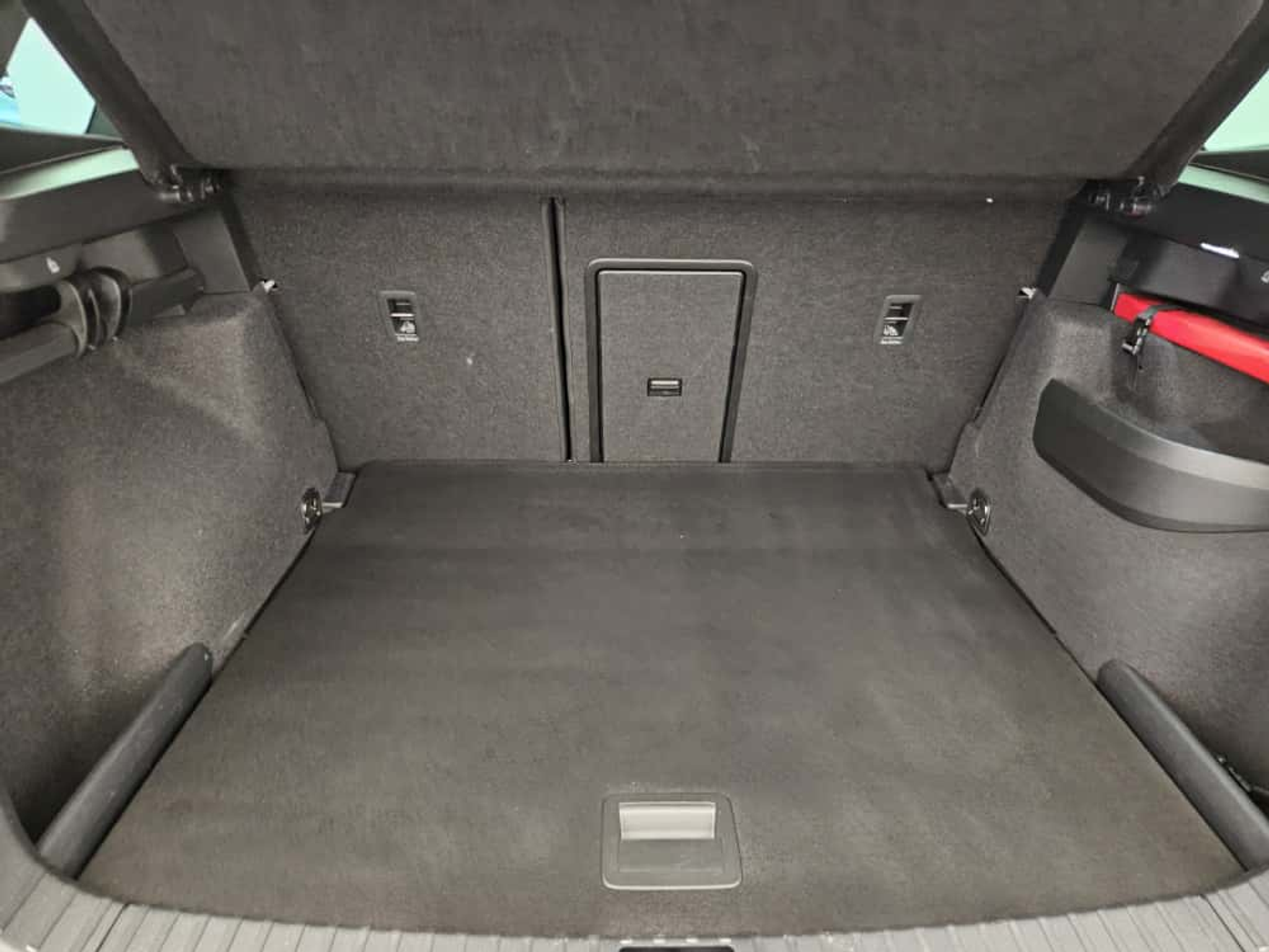 listing desktop thumbnail image 14