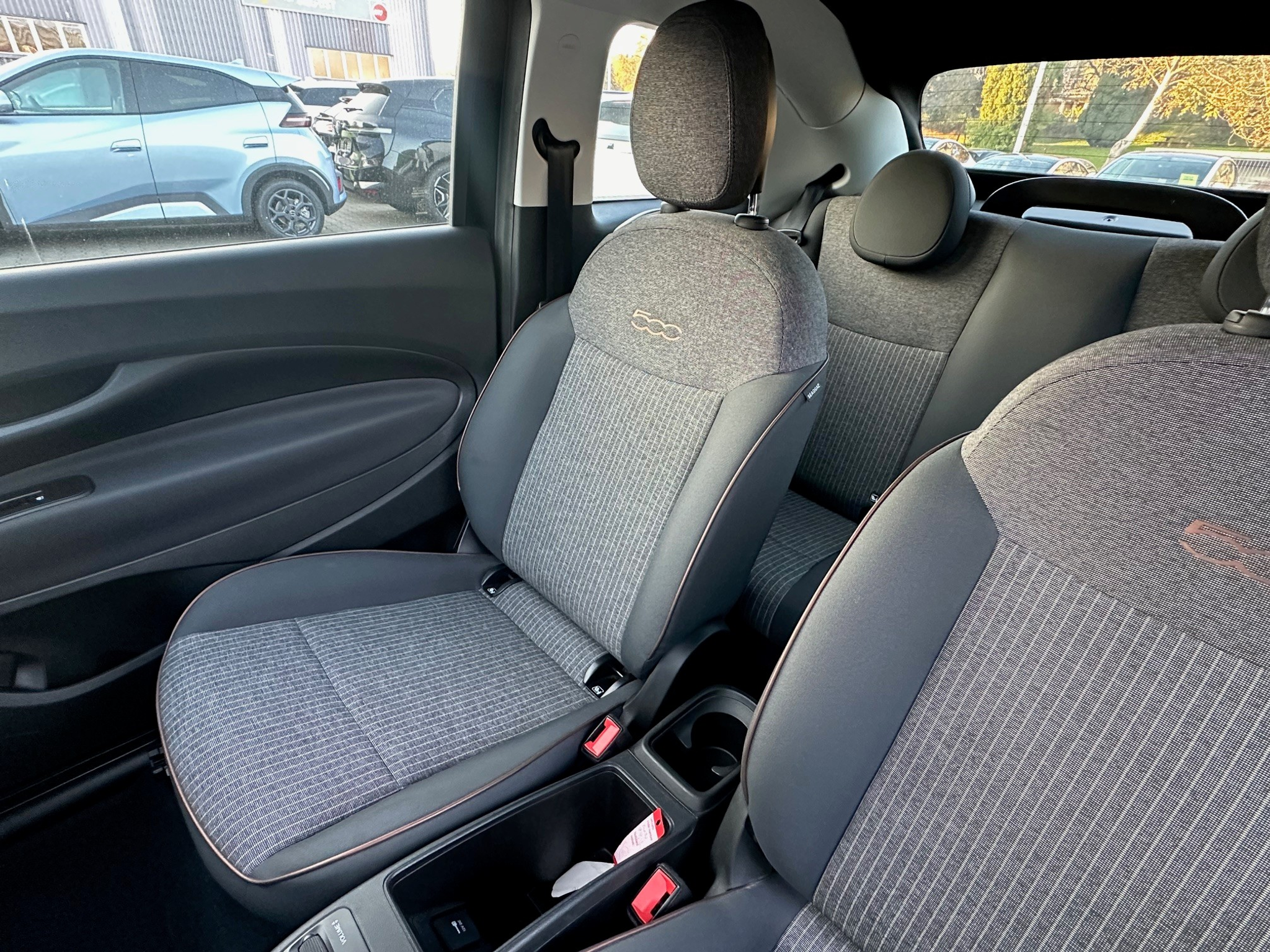 listing desktop thumbnail image 6