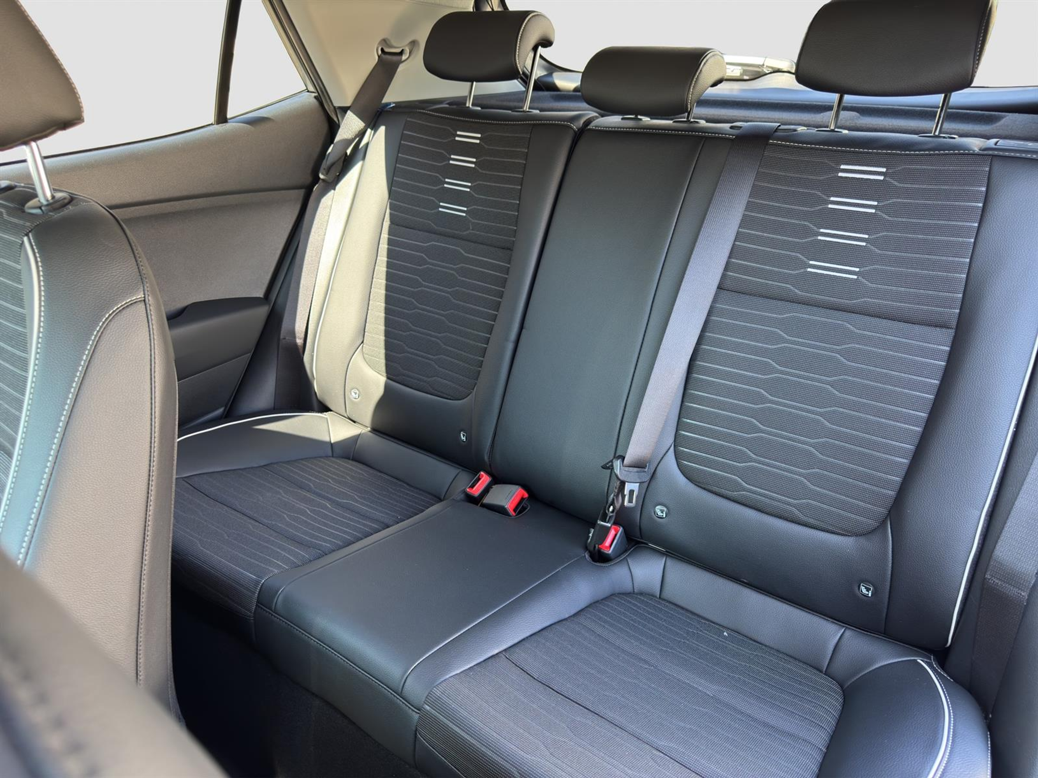 listing desktop thumbnail image 5