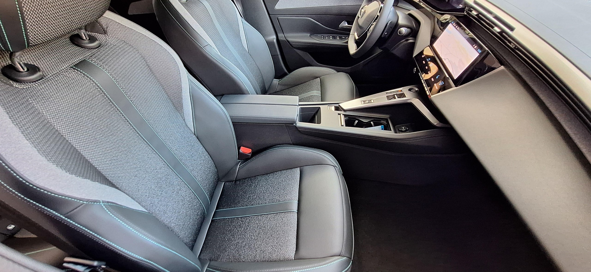 listing desktop thumbnail image 8