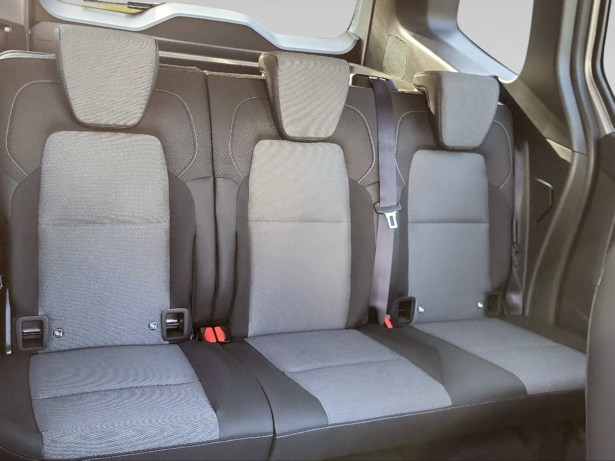 listing desktop thumbnail image 6