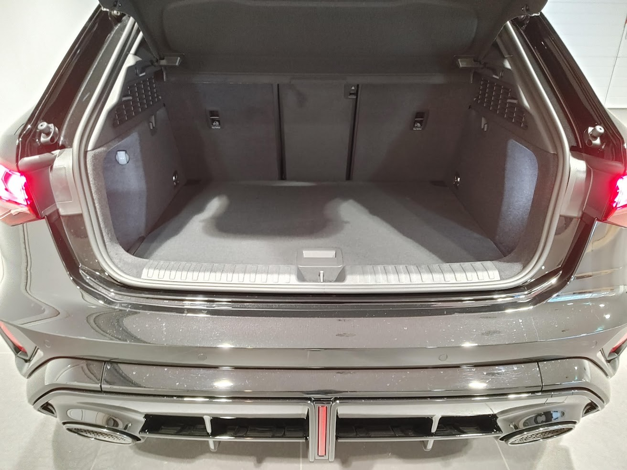 listing desktop thumbnail image 11