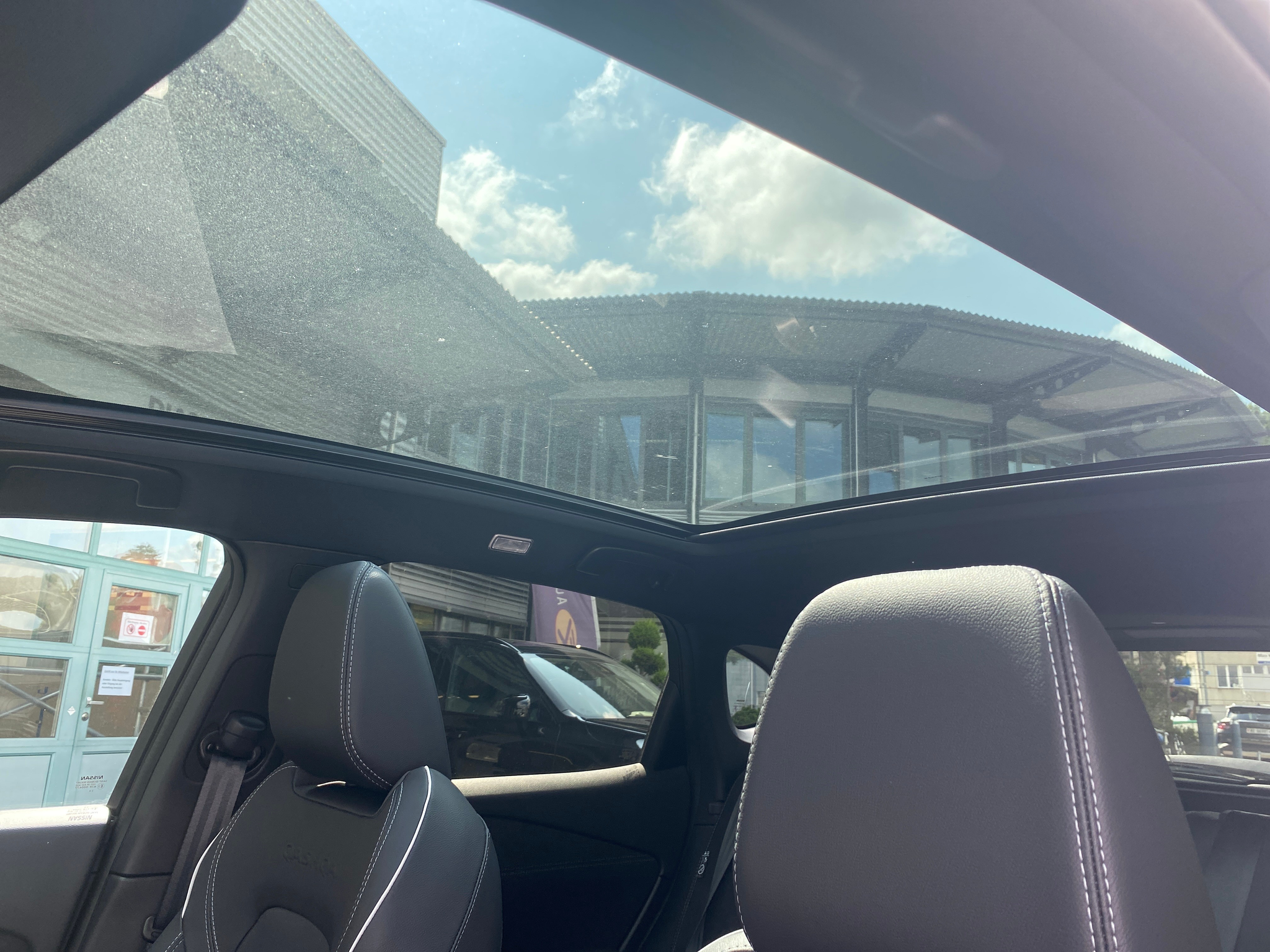 listing desktop thumbnail image 15