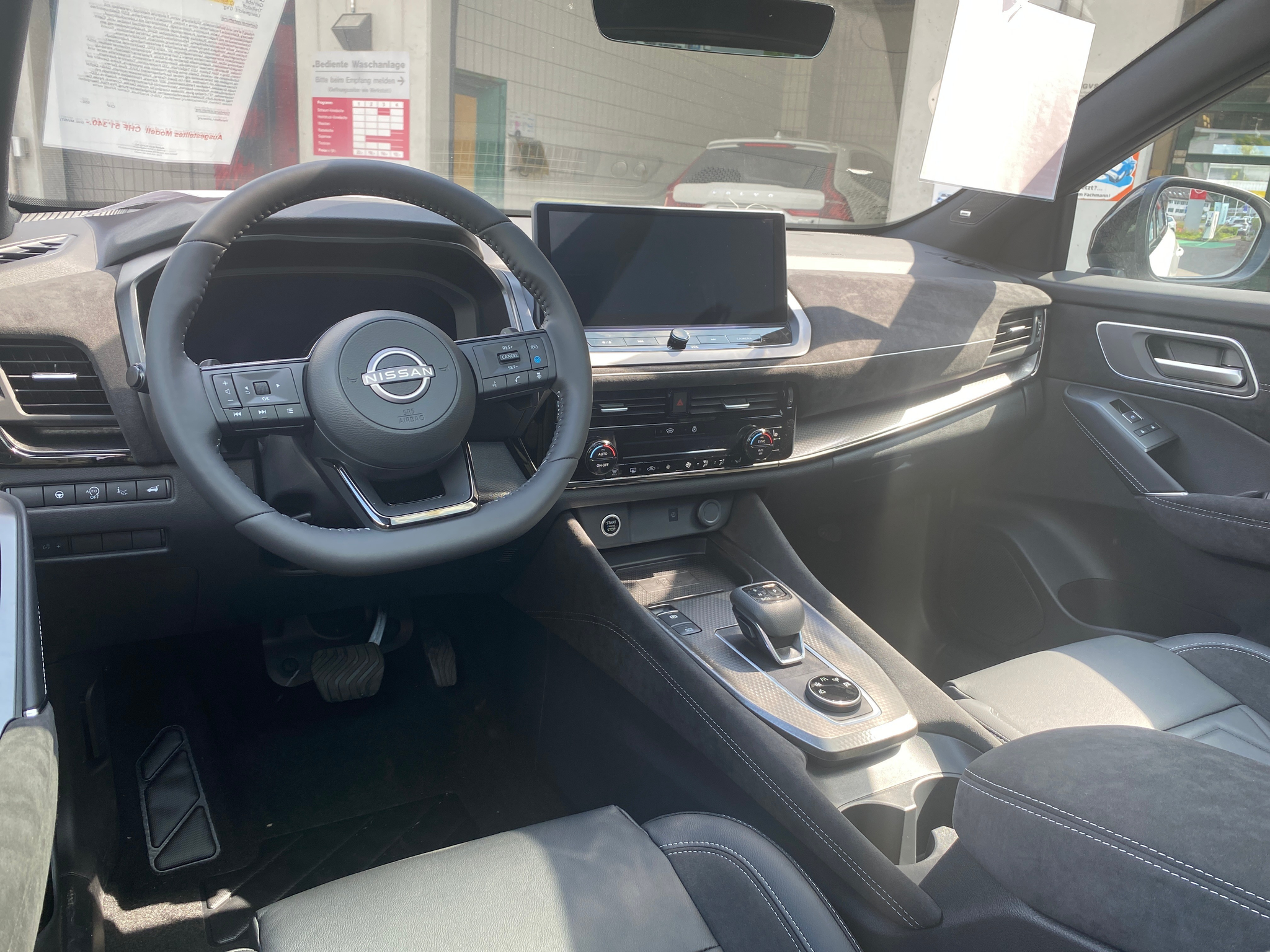 listing desktop thumbnail image 9