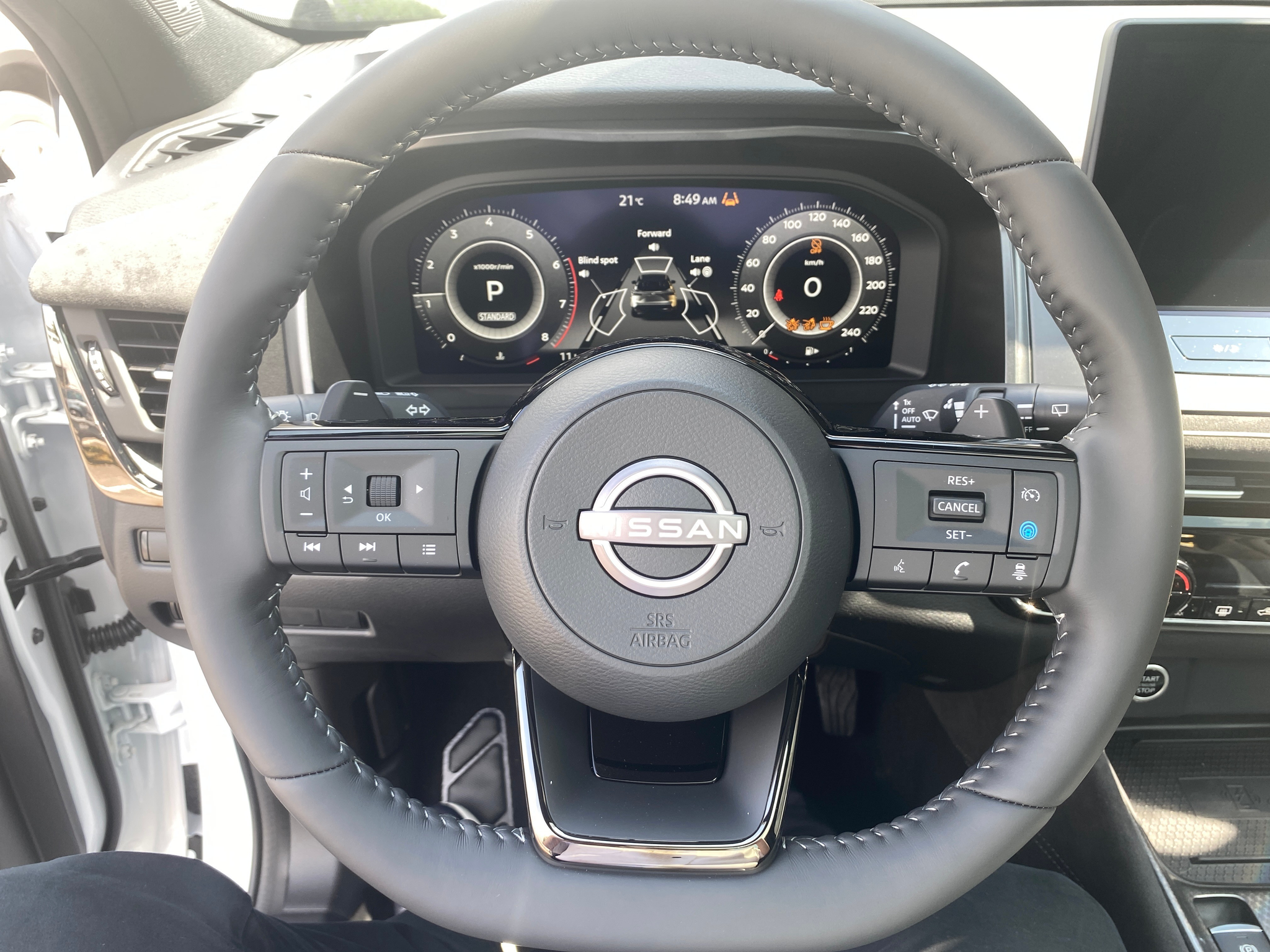 listing desktop thumbnail image 11