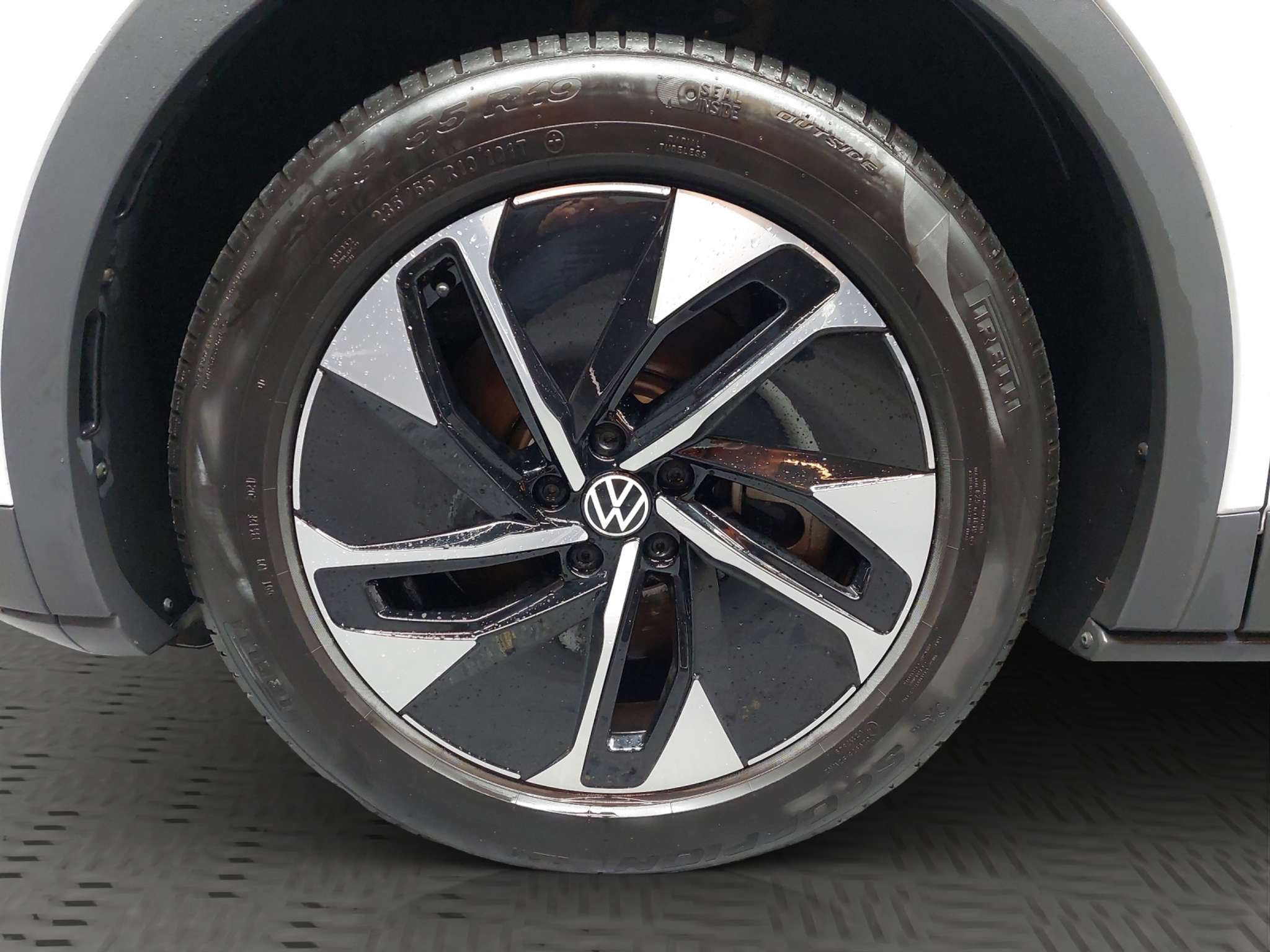 listing desktop thumbnail image 12